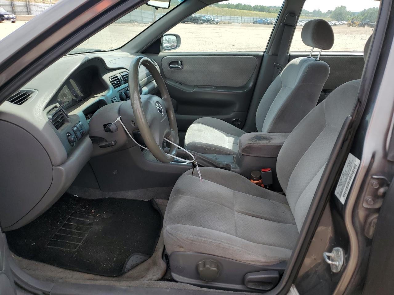 2001 Mazda 626 Es Серый vin: 1YVGF22C115240849