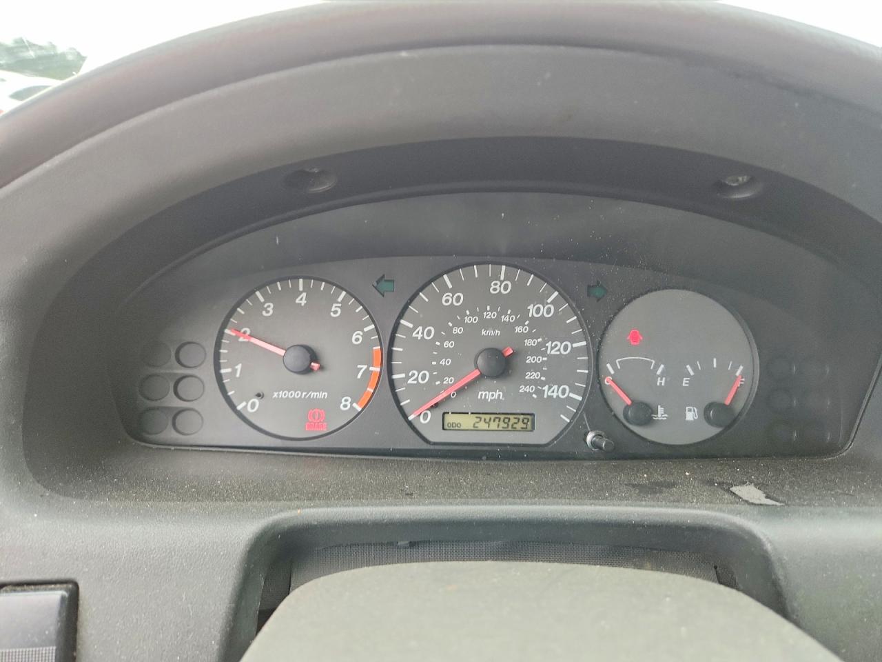 2002 Mazda 626 Lx Silver vin: 1YVGF22C125291463