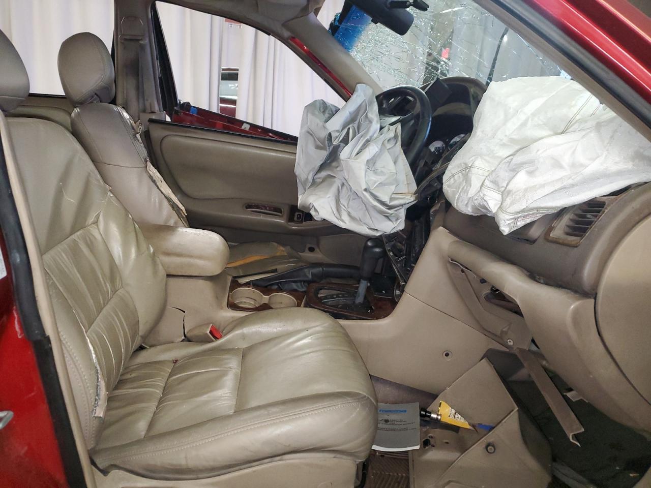 1998 Mazda 626 Dx Red vin: 1YVGF22C1W5752585