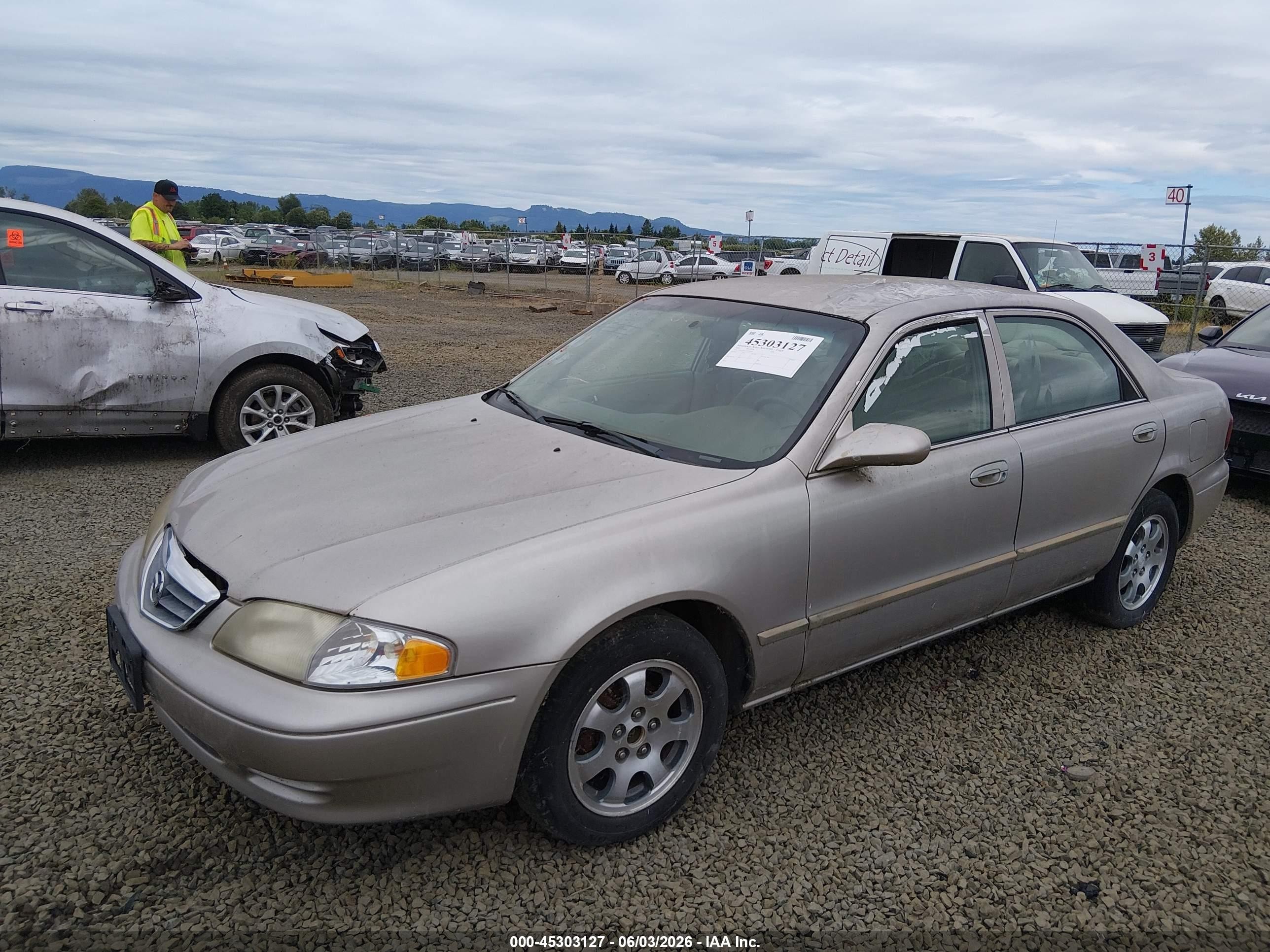 2002 Mazda 626 Lx Gold vin: 1YVGF22C225292489
