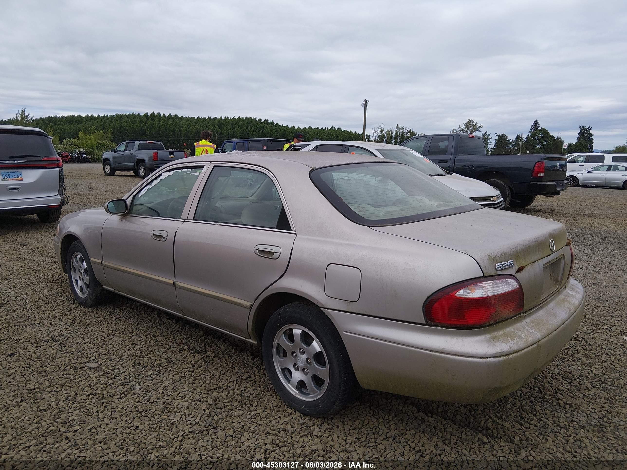 2002 Mazda 626 Lx Gold vin: 1YVGF22C225292489