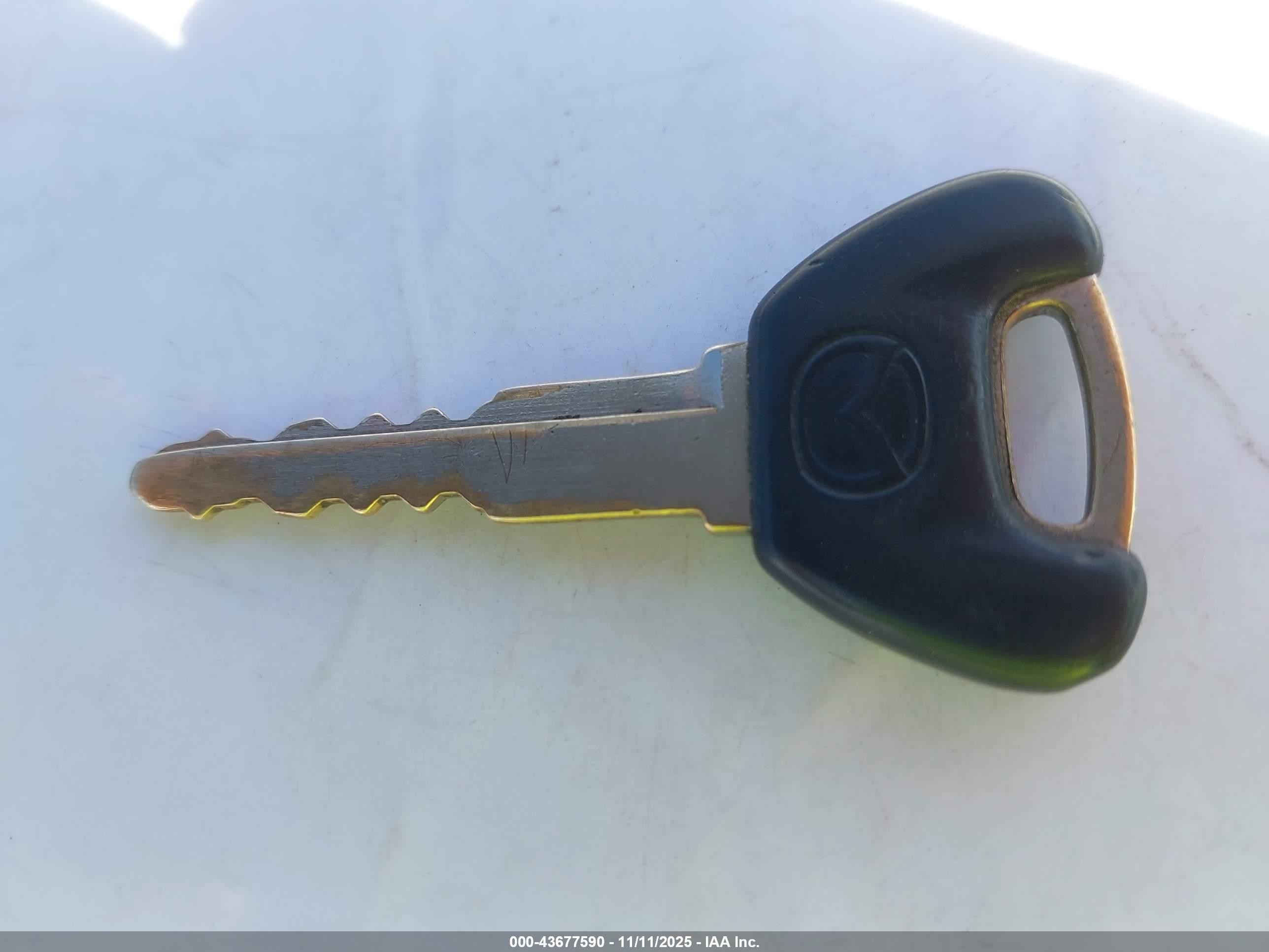 1998 Mazda 626 Dx/lx Green vin: 1YVGF22C2W5691764
