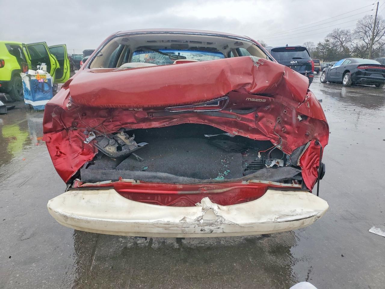 1999 Mazda 626 Es Red vin: 1YVGF22C3X5818622