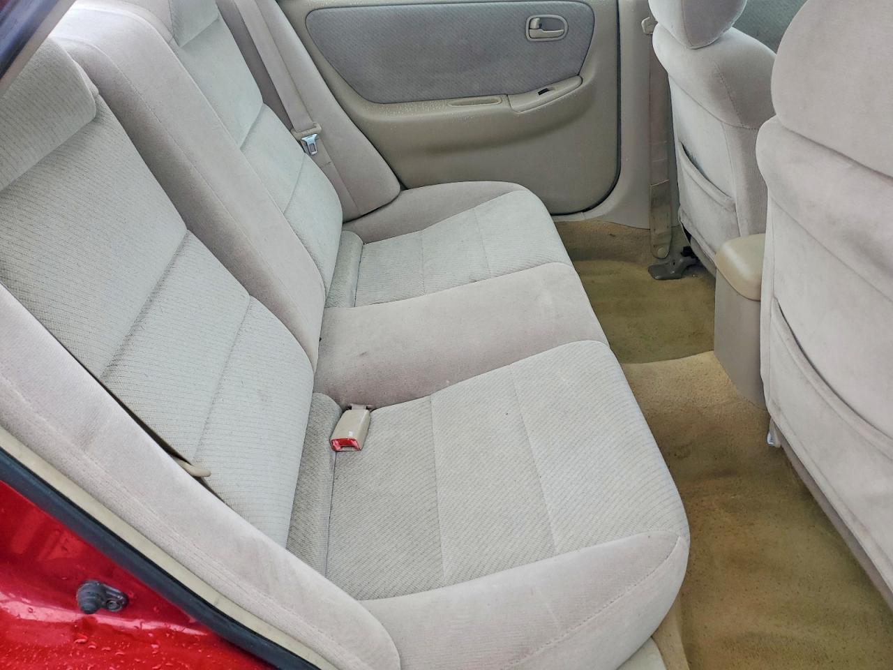 1999 Mazda 626 Es Red vin: 1YVGF22C3X5818622