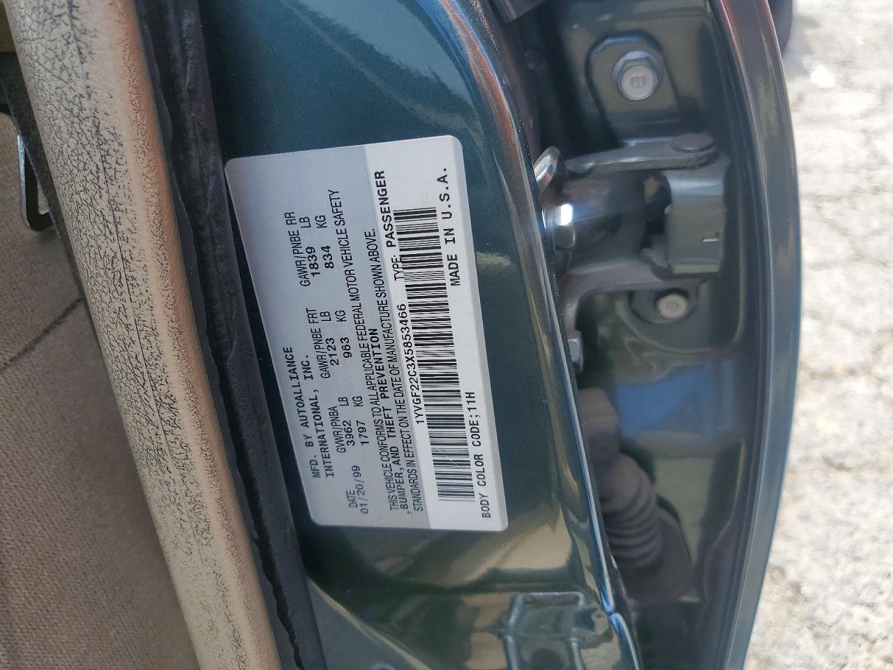 1999 Mazda 626 Es Green vin: 1YVGF22C3X5853466