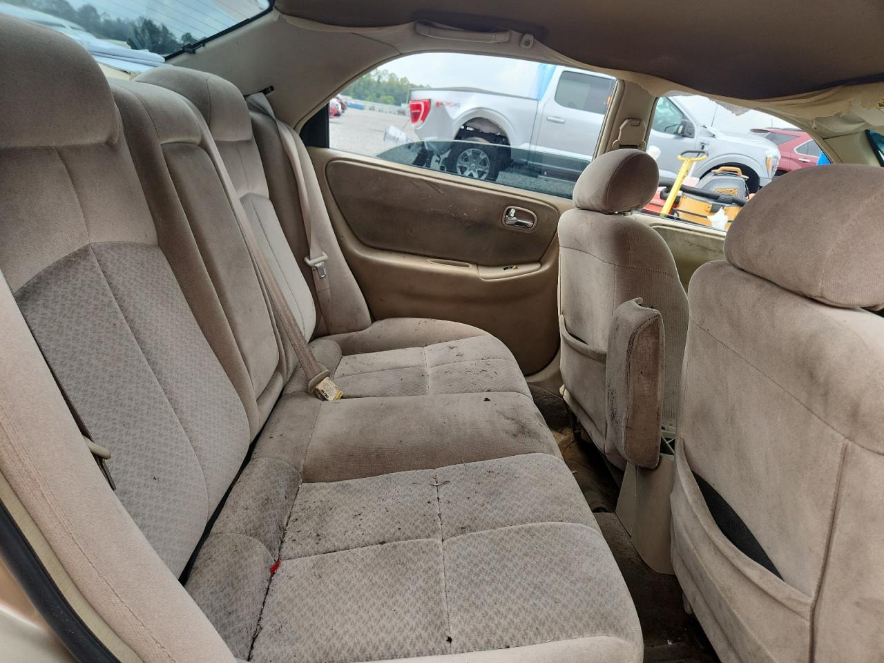 2001 Mazd 626 Es Aut Beige vin: 1YVGF22C415219011
