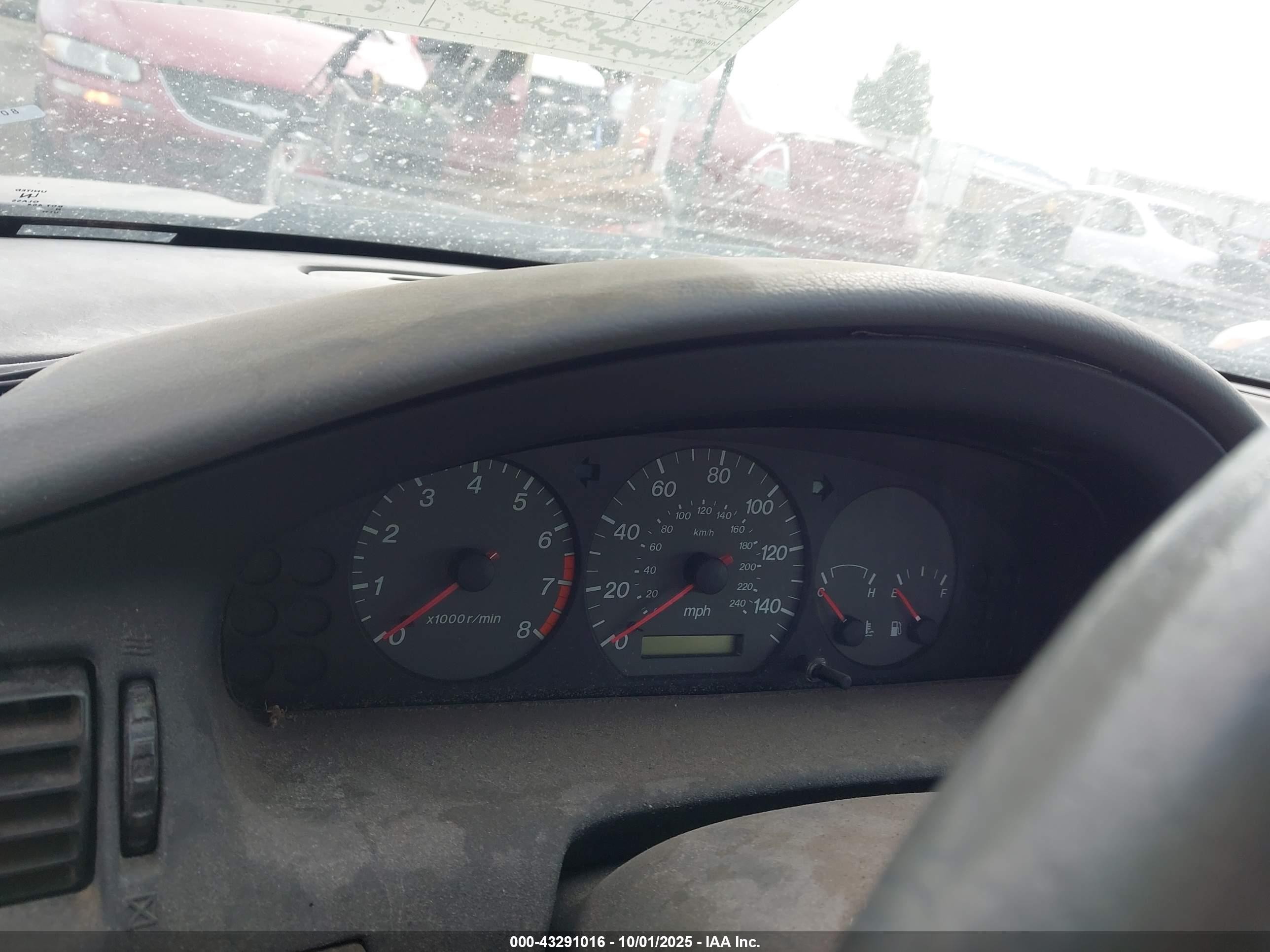 2001 Mazda 626 Es/lx Gray vin: 1YVGF22C515227084