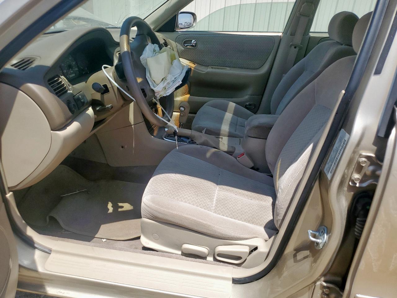 2001 Mazda 626 Es Beige vin: 1YVGF22C515252146
