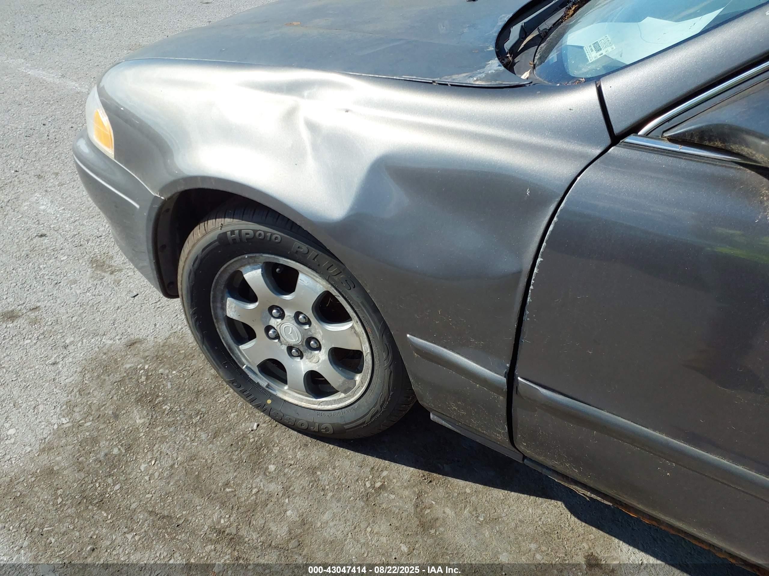 2001 Mazda 626 Es/lx Gray vin: 1YVGF22C615251202