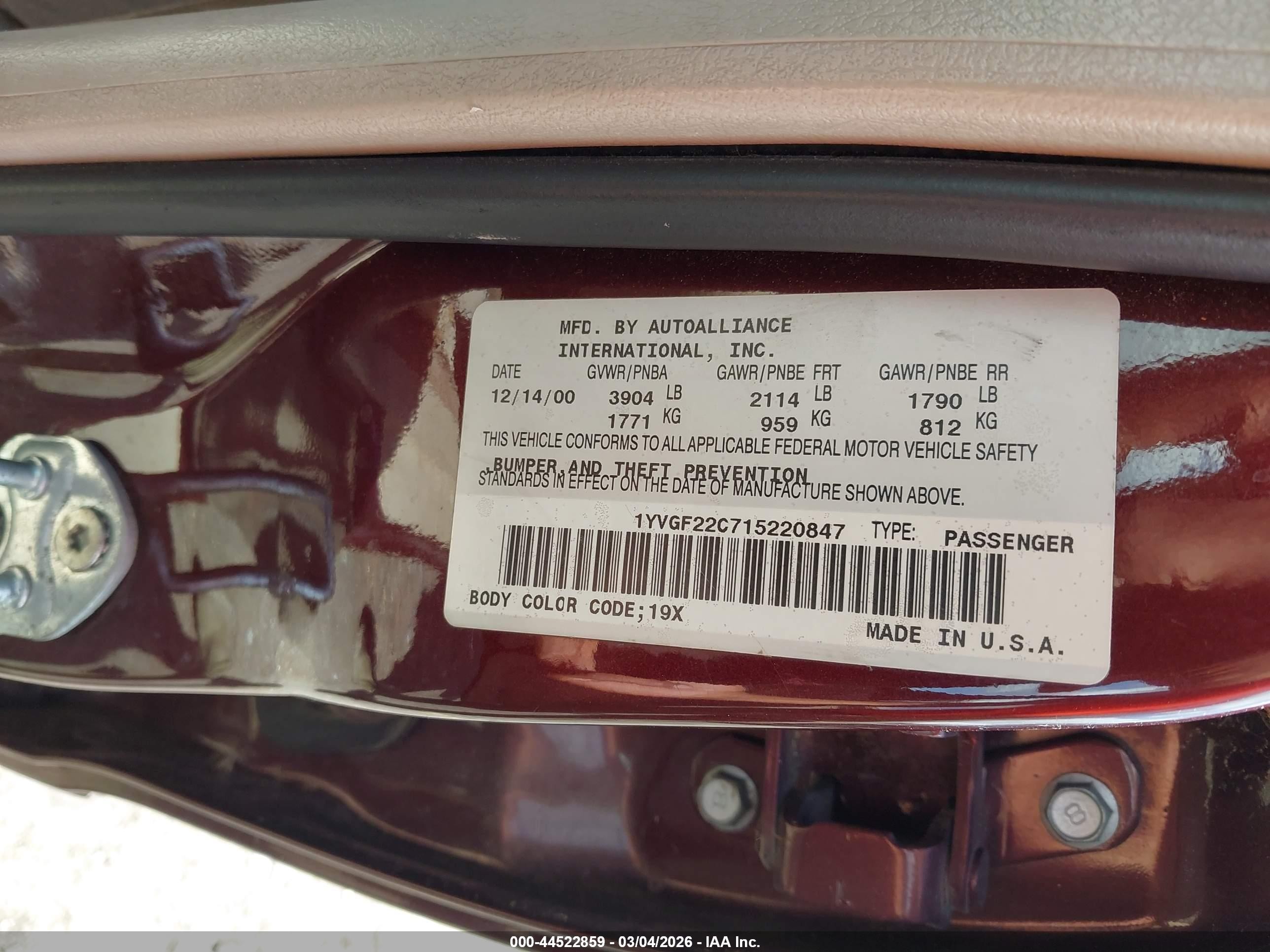 2001 Mazda 626 Es/lx Red vin: 1YVGF22C715220847