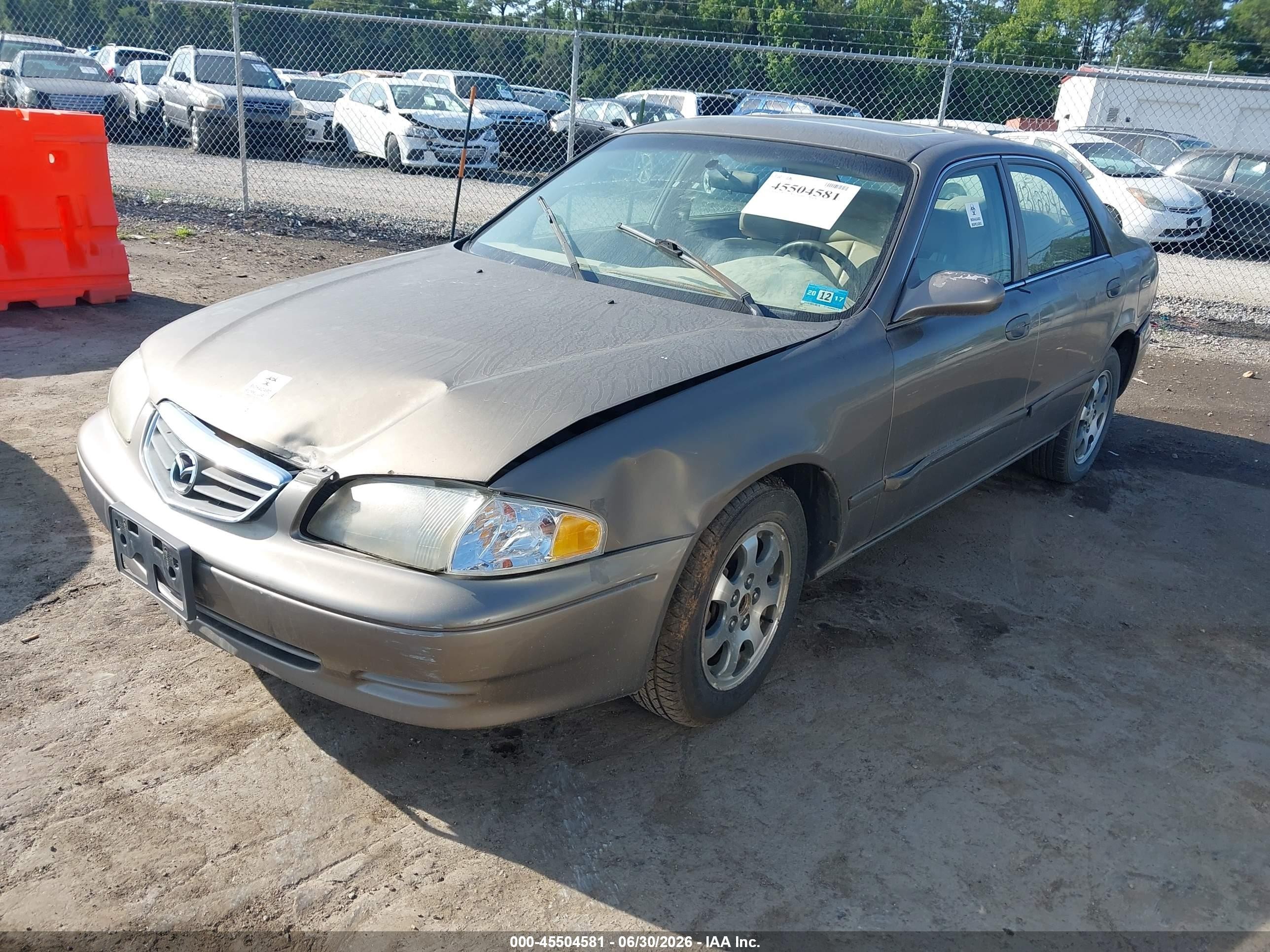 2001 Mazda 626 Es/lx Gold vin: 1YVGF22C715243187