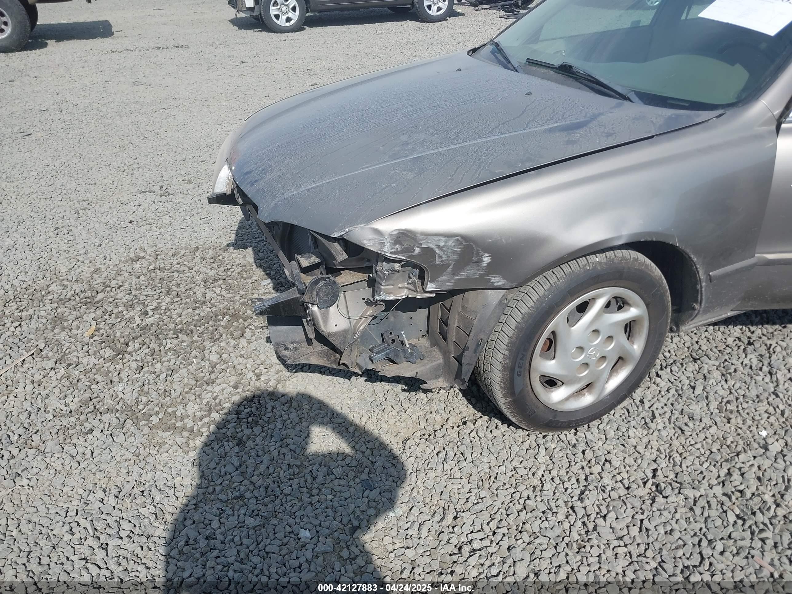 2001 Mazda 626 Es/lx Brown vin: 1YVGF22C815203829
