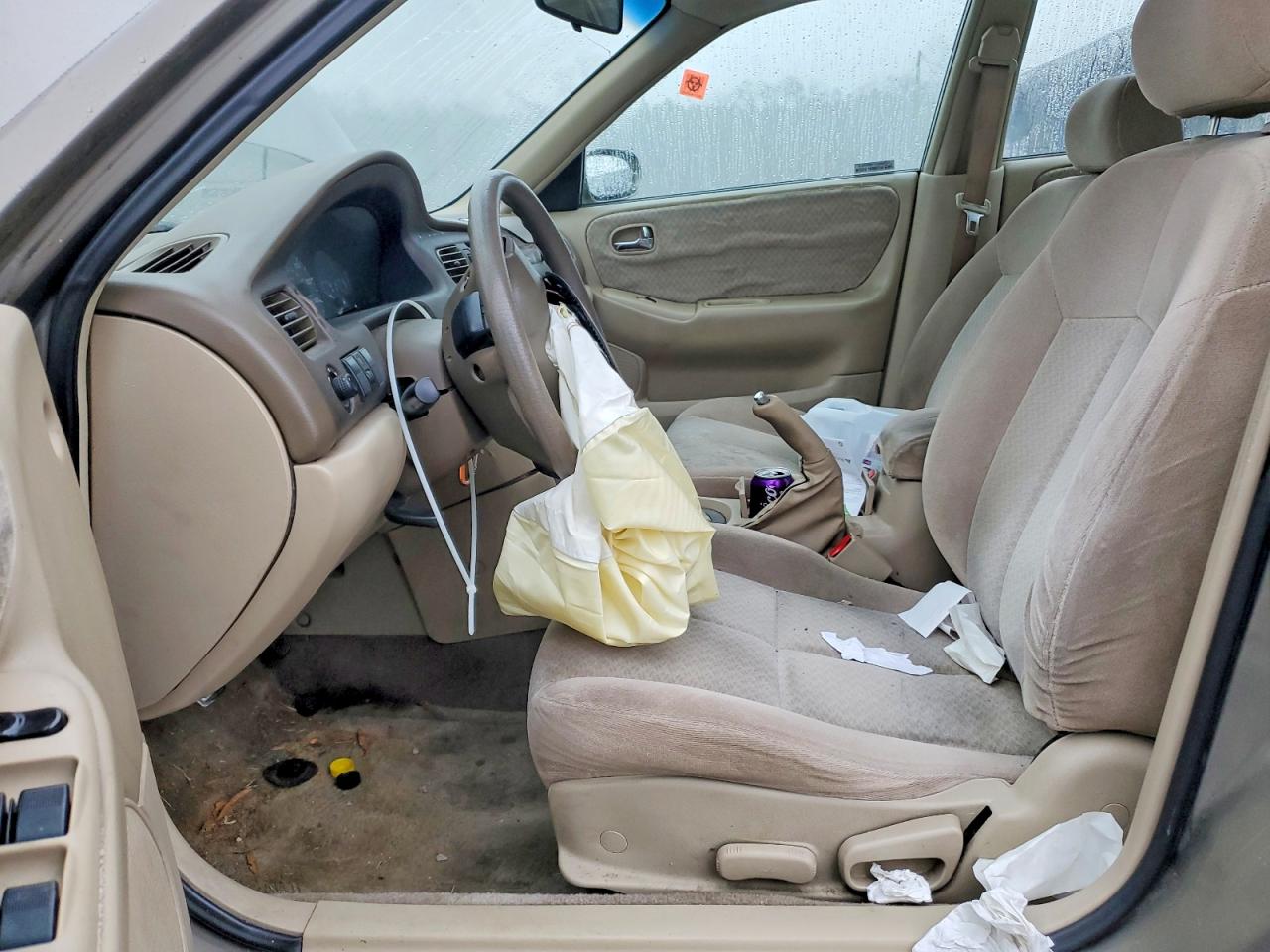 2001 Mazda 626 Es Tan vin: 1YVGF22C815237138