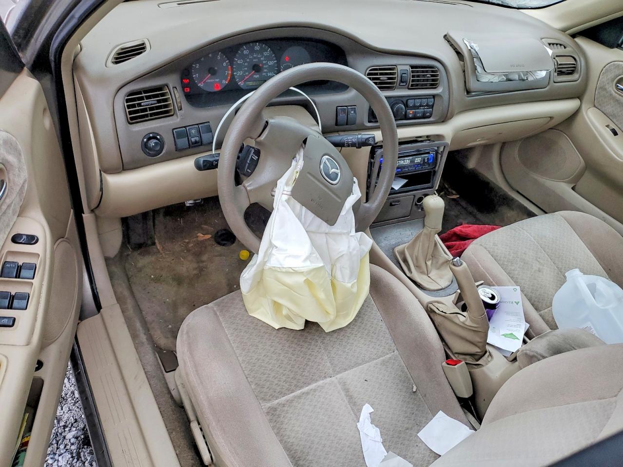 2001 Mazda 626 Es Tan vin: 1YVGF22C815237138