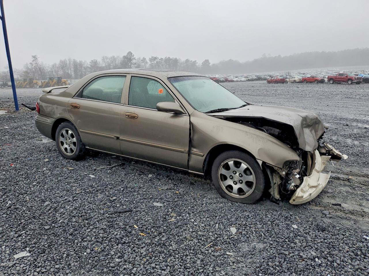 2001 Mazda 626 Es Tan vin: 1YVGF22C815237138