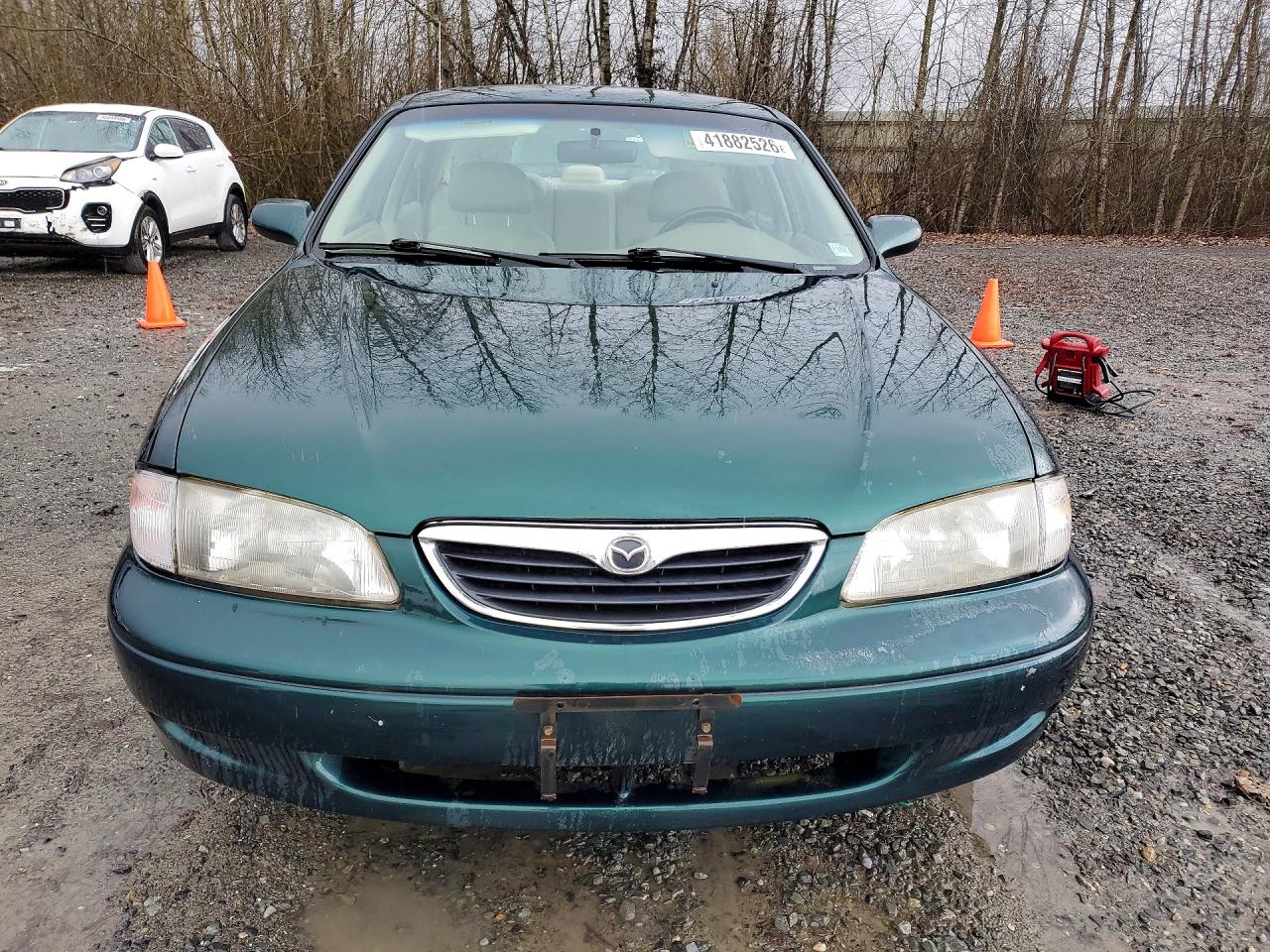 1998 Mazda 626 Dx Green vin: 1YVGF22C8W5752888