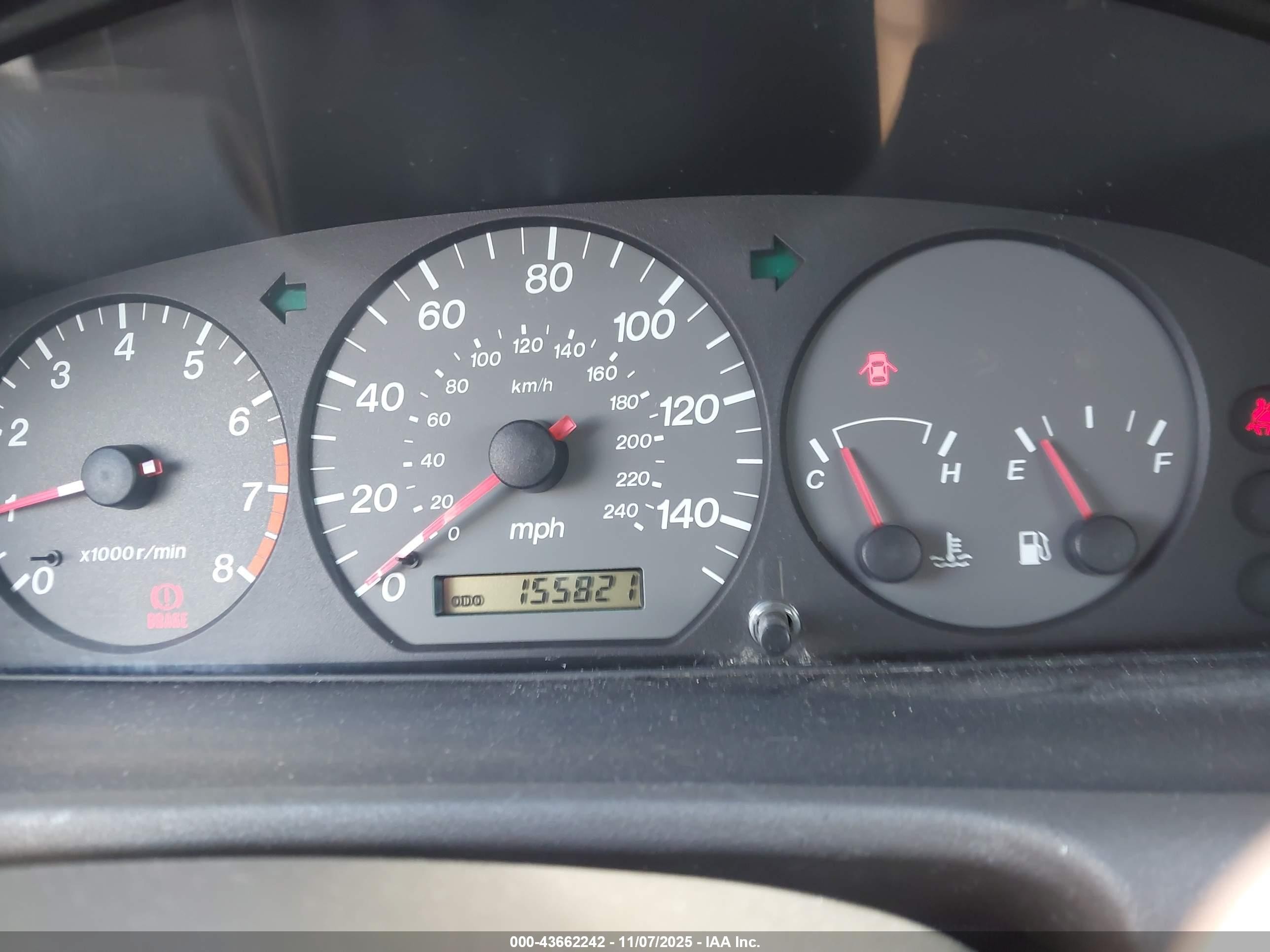 2001 Mazda 626 Es/lx Beige vin: 1YVGF22C915202639