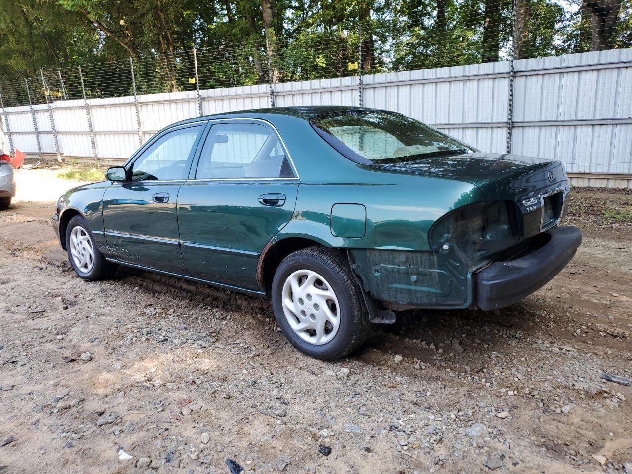 2001 Mazda 626 Es   Green vin: 1YVGF22C915244048