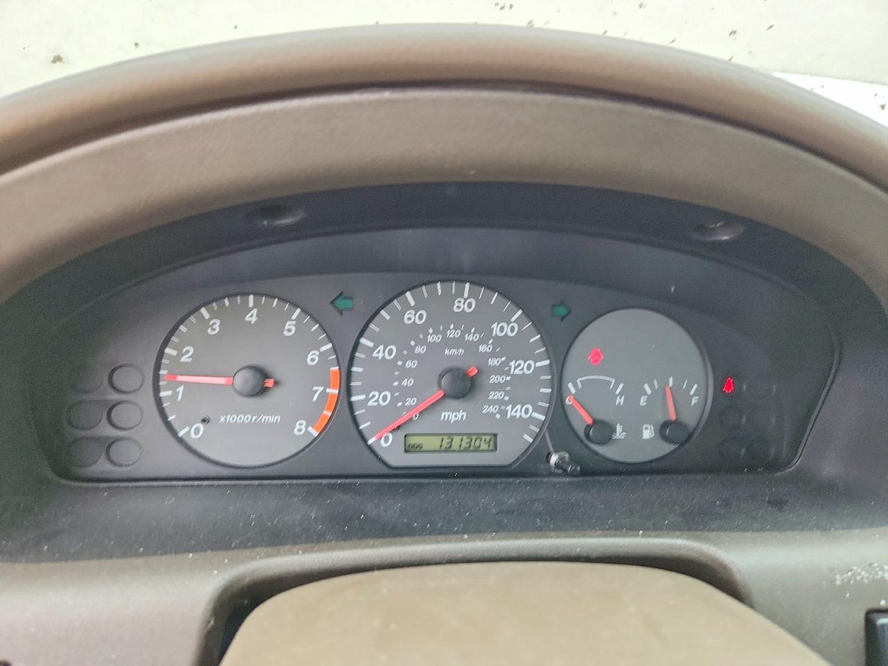 2001 Mazda 626 Es Gold vin: 1YVGF22CX15214105