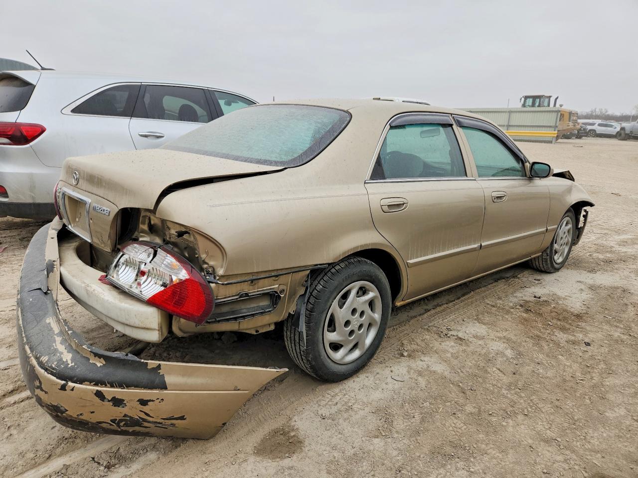 2001 Mazda 626 Es Gold vin: 1YVGF22CX15214105