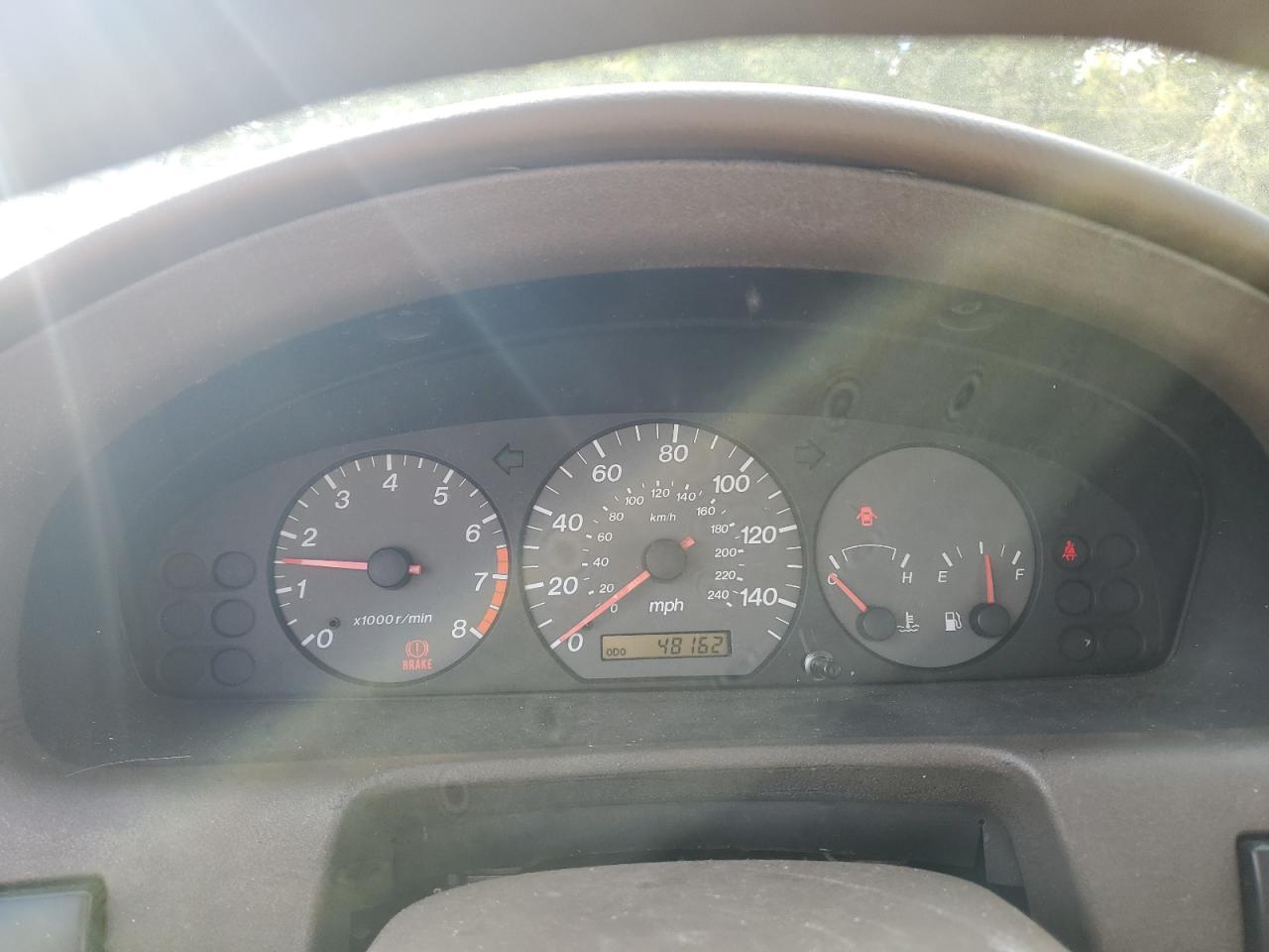 2001 Mazda 626 Es Tan vin: 1YVGF22CX15216386