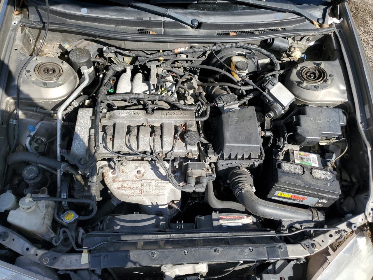 2001 Mazda 626 Es Tan vin: 1YVGF22CX15216386