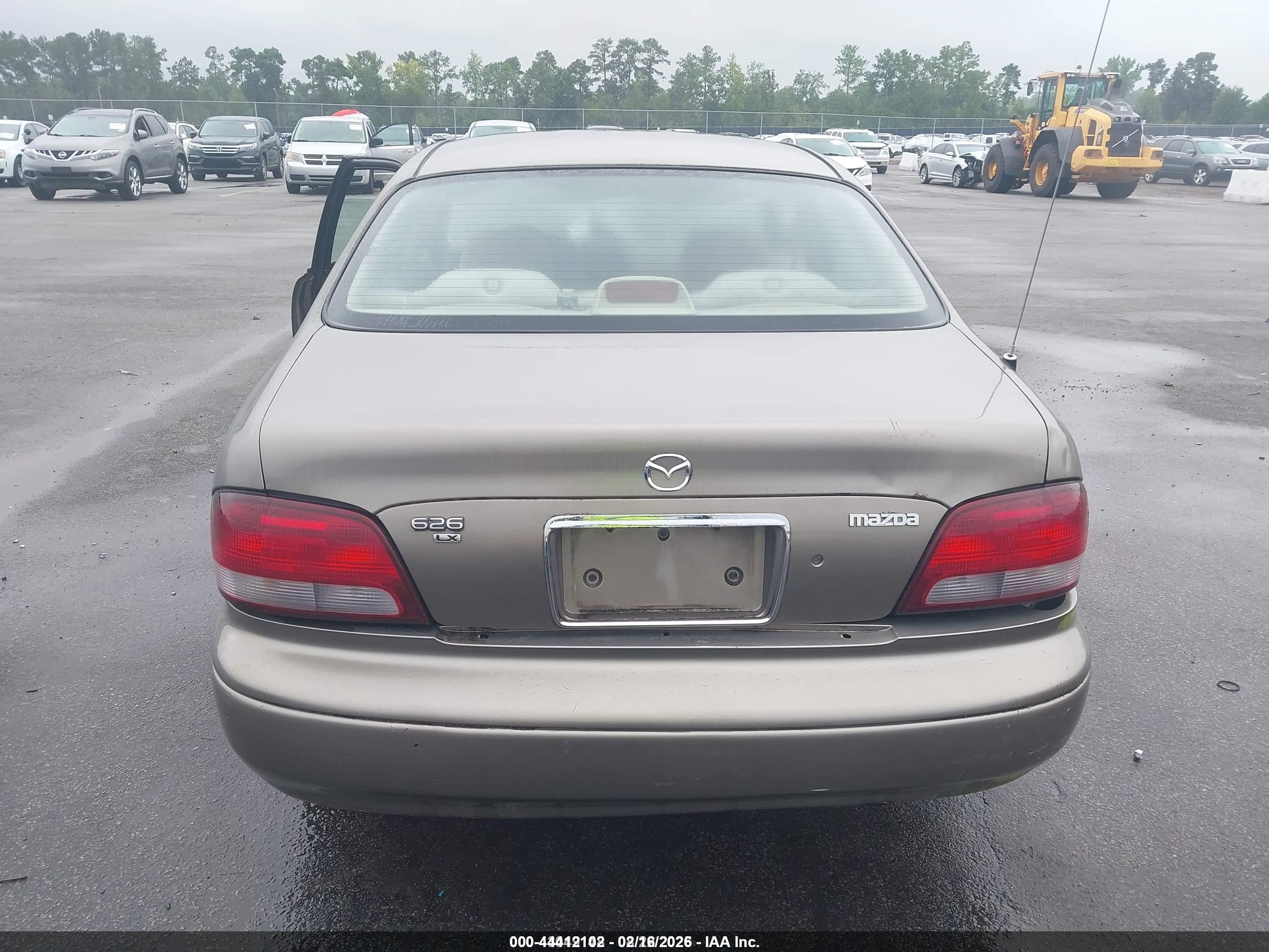 1998 Mazda 626 Dx/lx Gold vin: 1YVGF22CXW5736434
