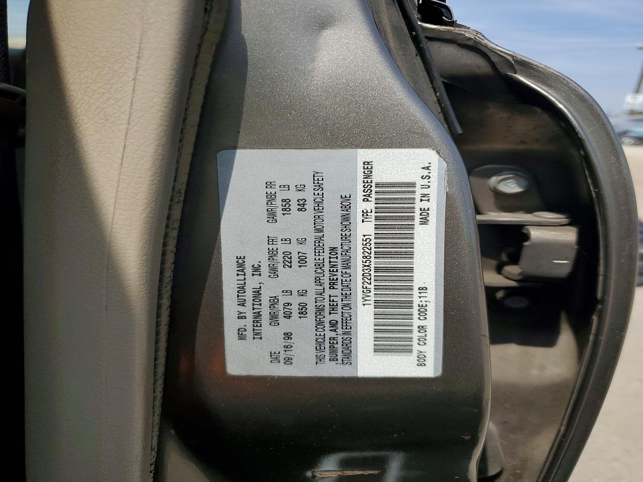 1999 Mazda 626 Es Золотой vin: 1YVGF22D3X5822551