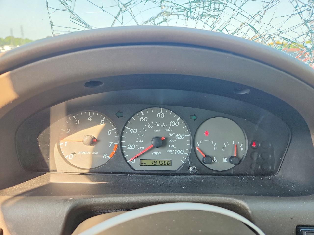 2000 Mazda 626 Es White vin: 1YVGF22D3Y5179054