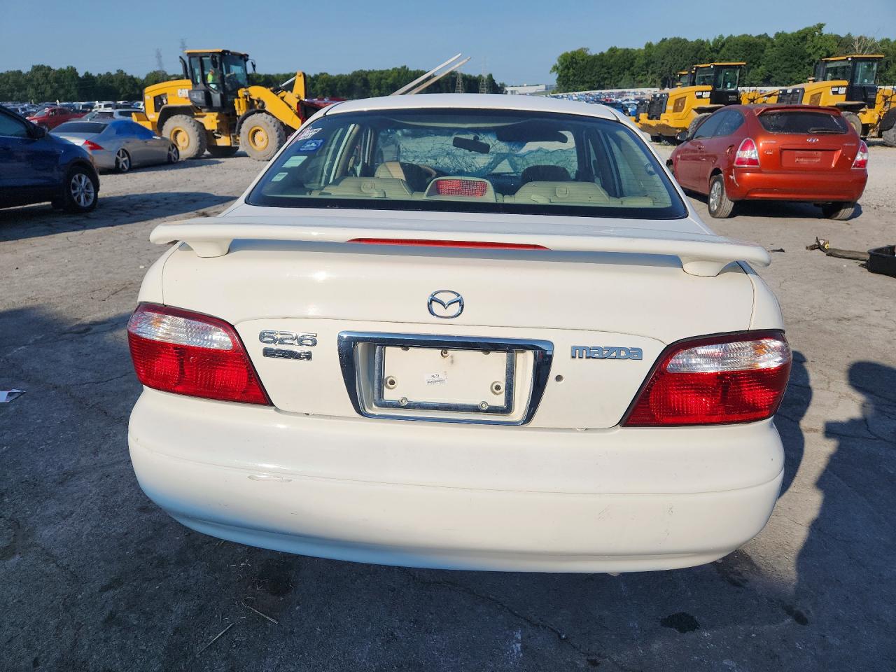 2000 Mazda 626 Es White vin: 1YVGF22D3Y5179054