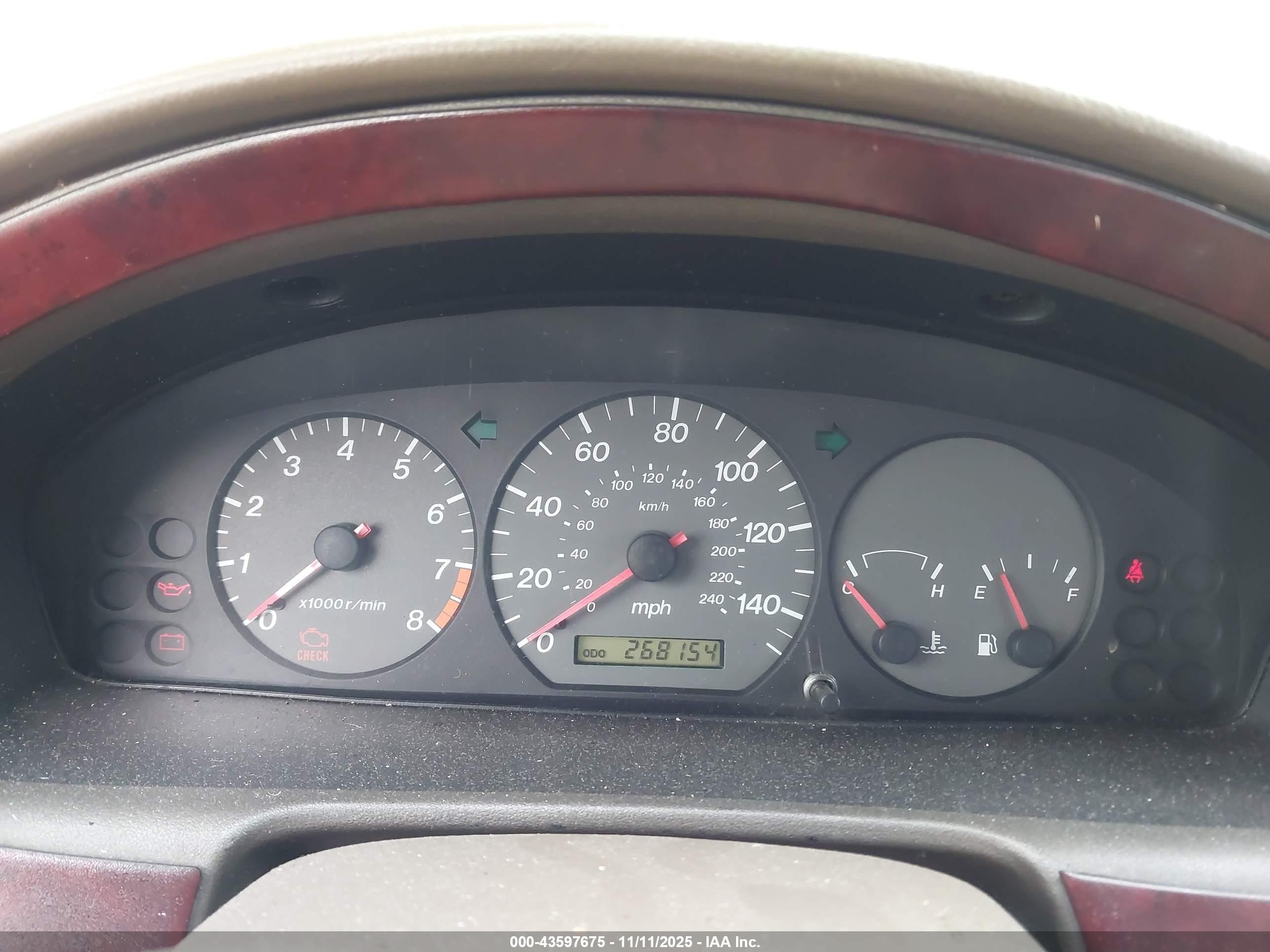 2001 Mazda 626 Es V6/lx V6 Burgundy vin: 1YVGF22D815201913