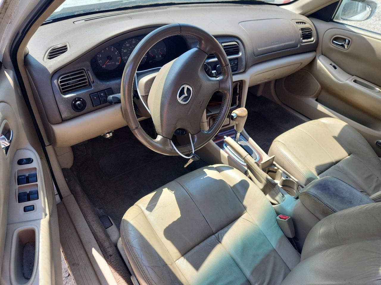 2001 Mazda 626 Es White vin: 1YVGF22D815203452