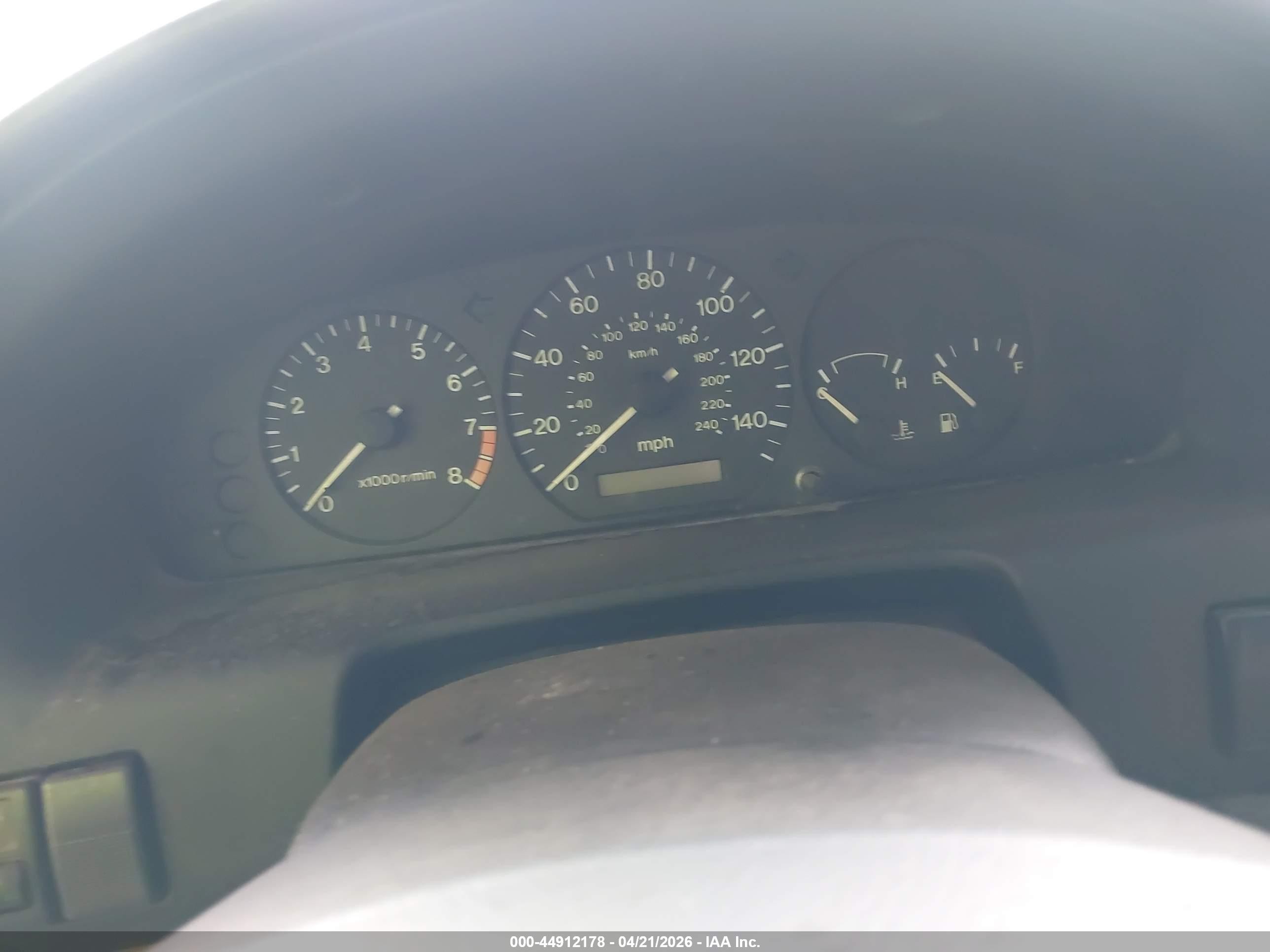 1999 Mazda 626 Es V6/lx (v6) Red vin: 1YVGF22D8X5856078