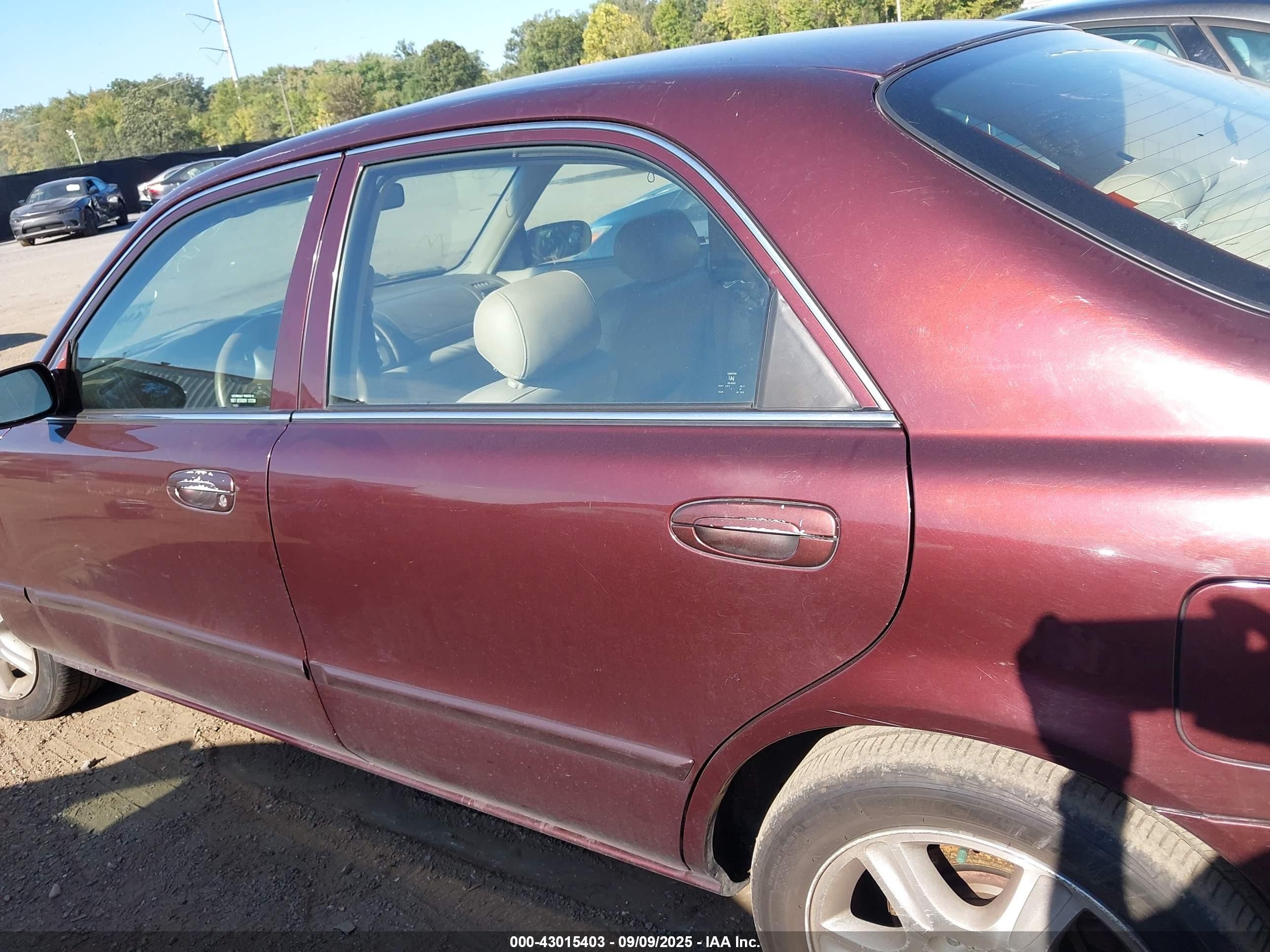 2001 Mazda 626 Es V6/lx V6 Burgundy vin: 1YVGF22D915205775