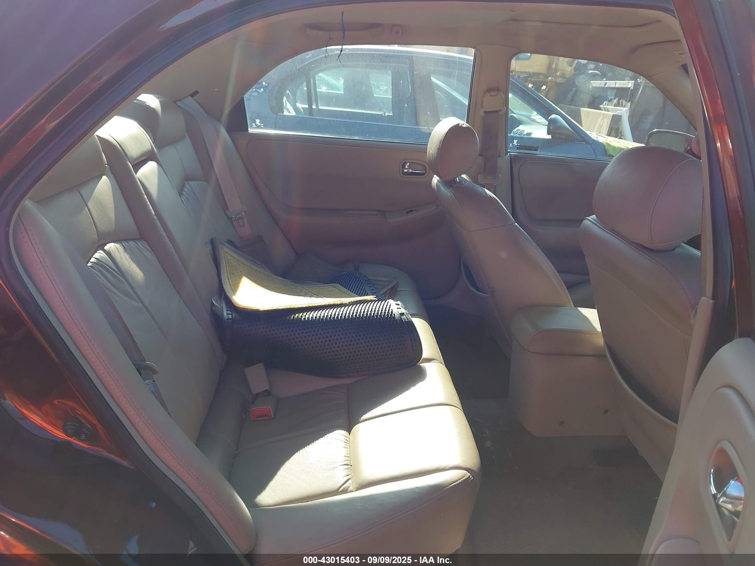 2001 Mazda 626 Es V6/lx V6 Burgundy vin: 1YVGF22D915205775