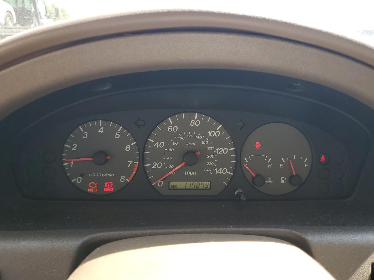 2001 Mazda 626 Es Темно-бордовый vin: 1YVGF22DX15204506