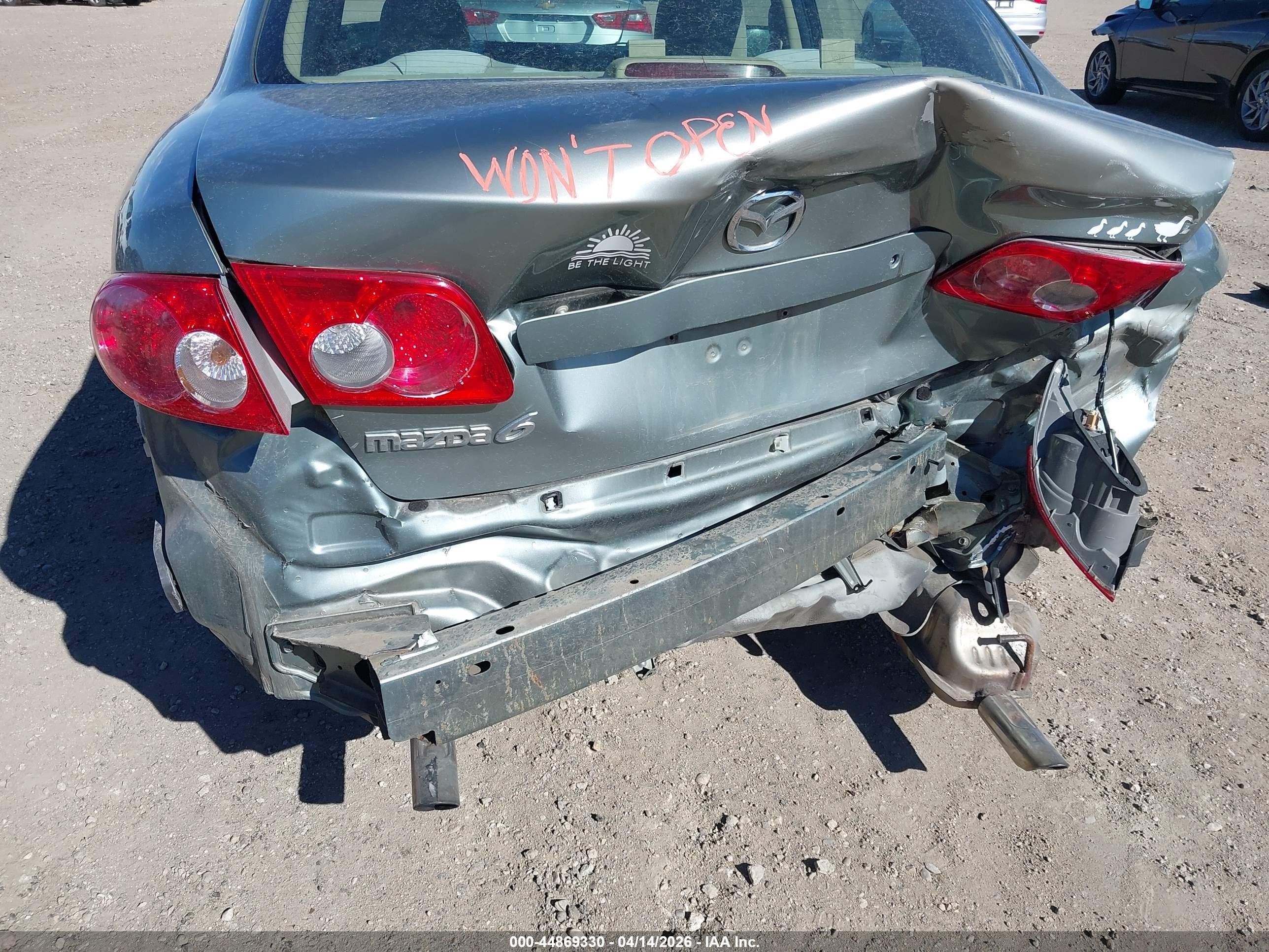 2005 Mazda Mazda6 I Base Зеленый vin: 1YVHP80C055M67835