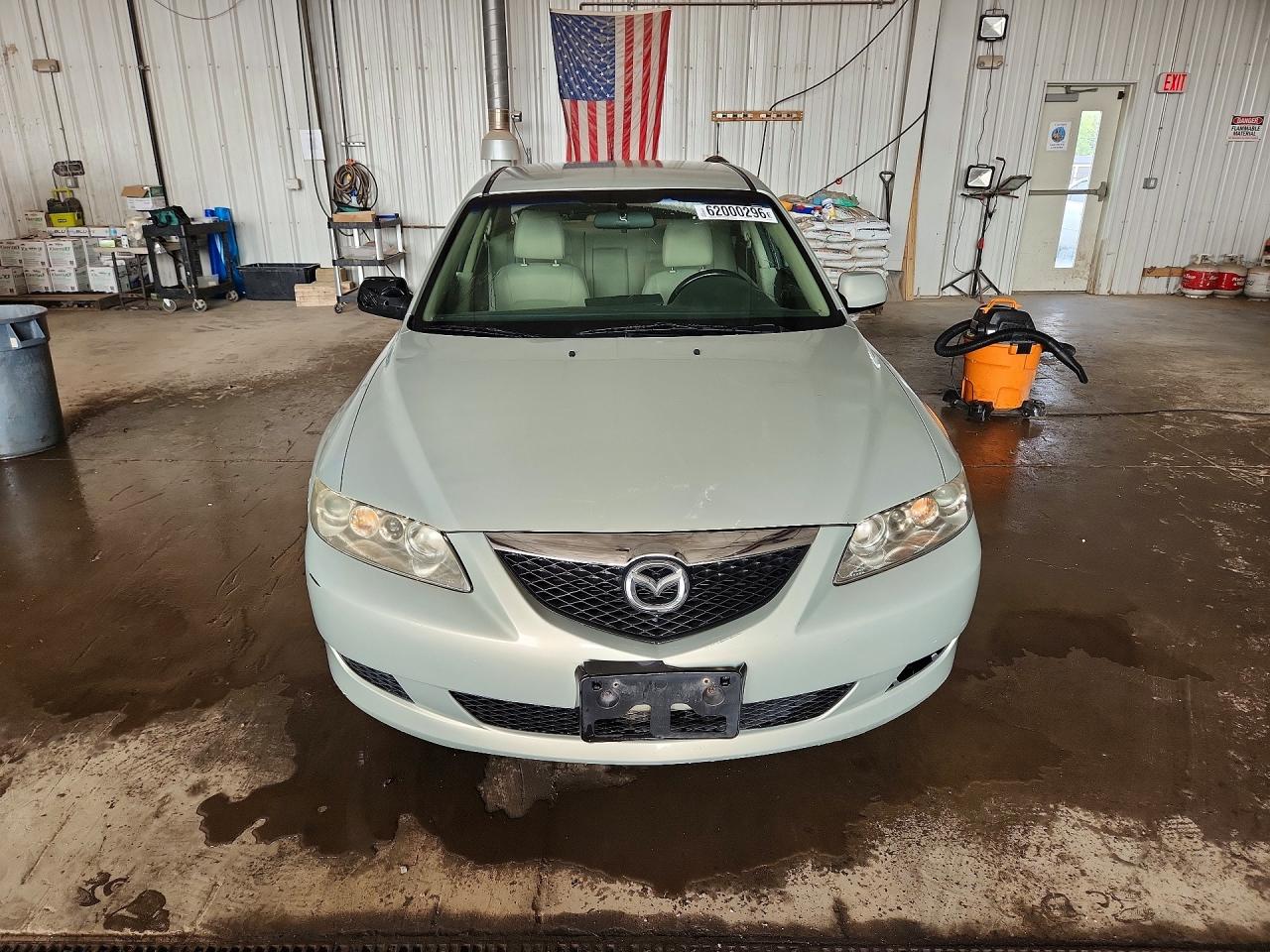 2005 Mazda 6 I Beige vin: 1YVHP80C055M75921