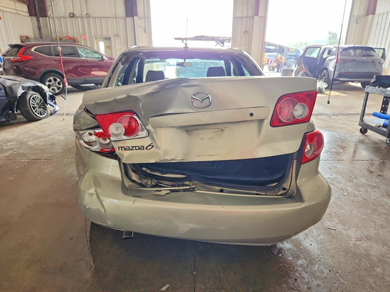 2005 Mazda 6 I Beige vin: 1YVHP80C055M75921