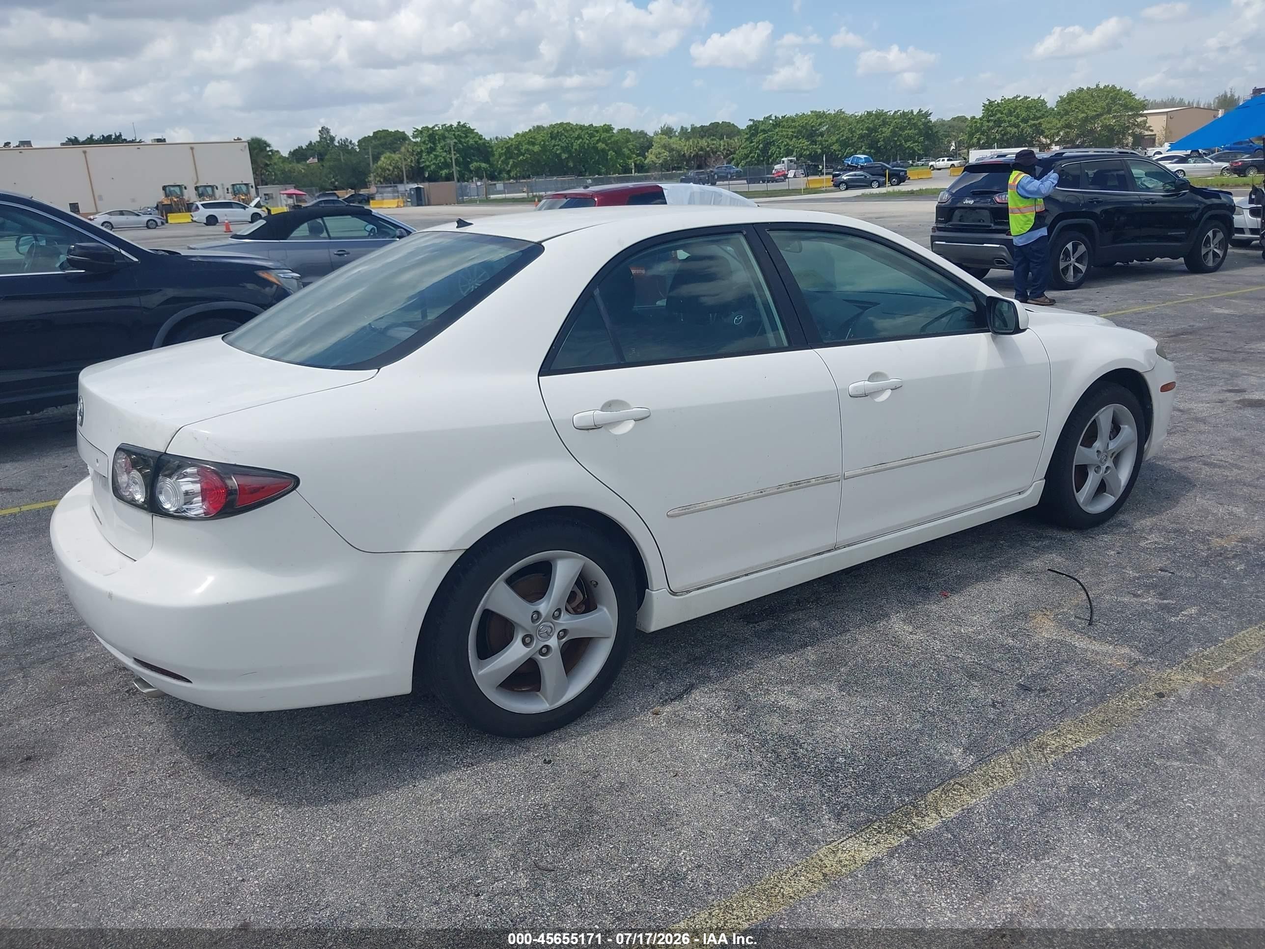 2008 Mazda Mazda6 I Sport Ve White vin: 1YVHP80C085M10510