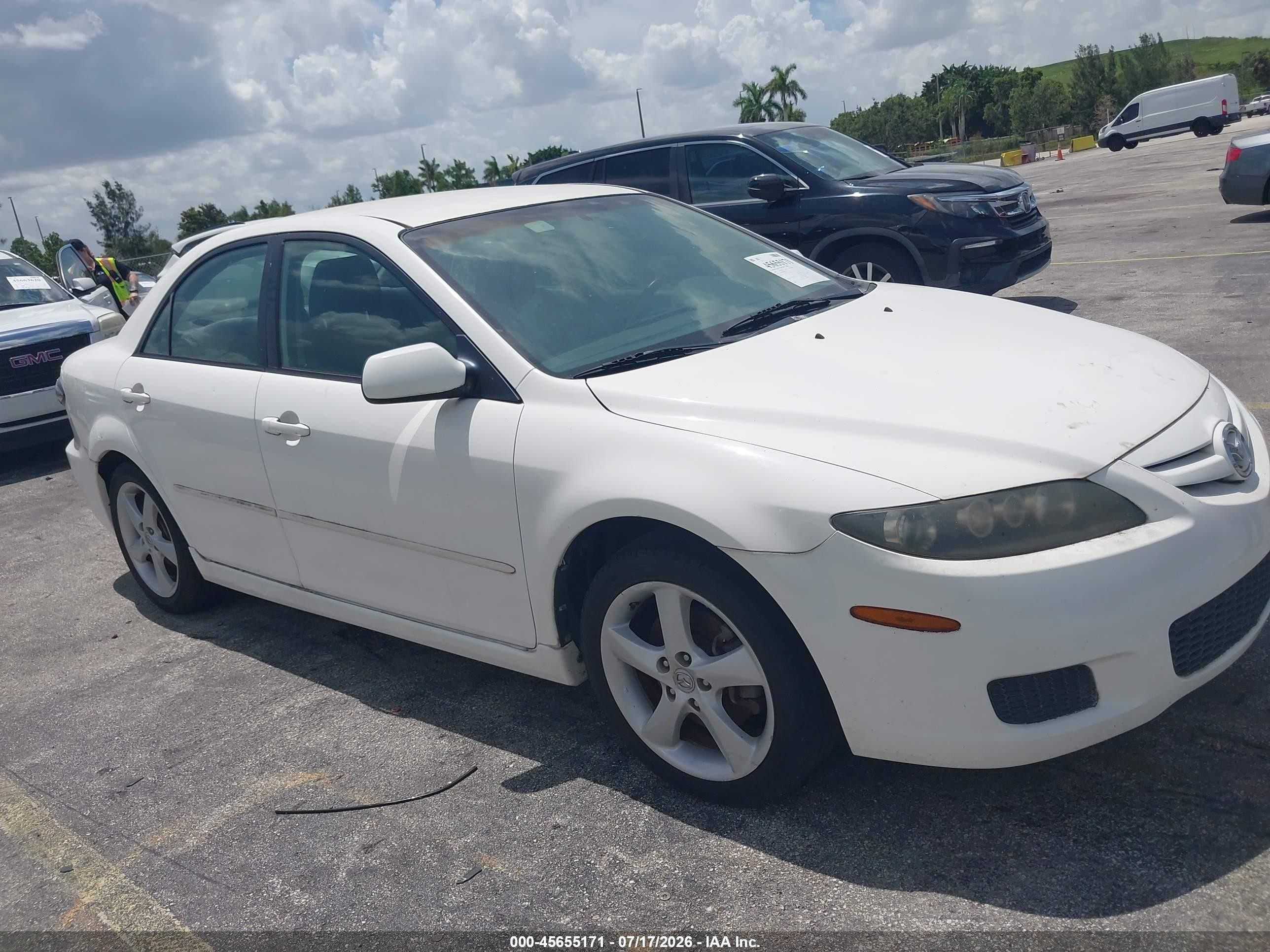 2008 Mazda Mazda6 I Sport Ve White vin: 1YVHP80C085M10510
