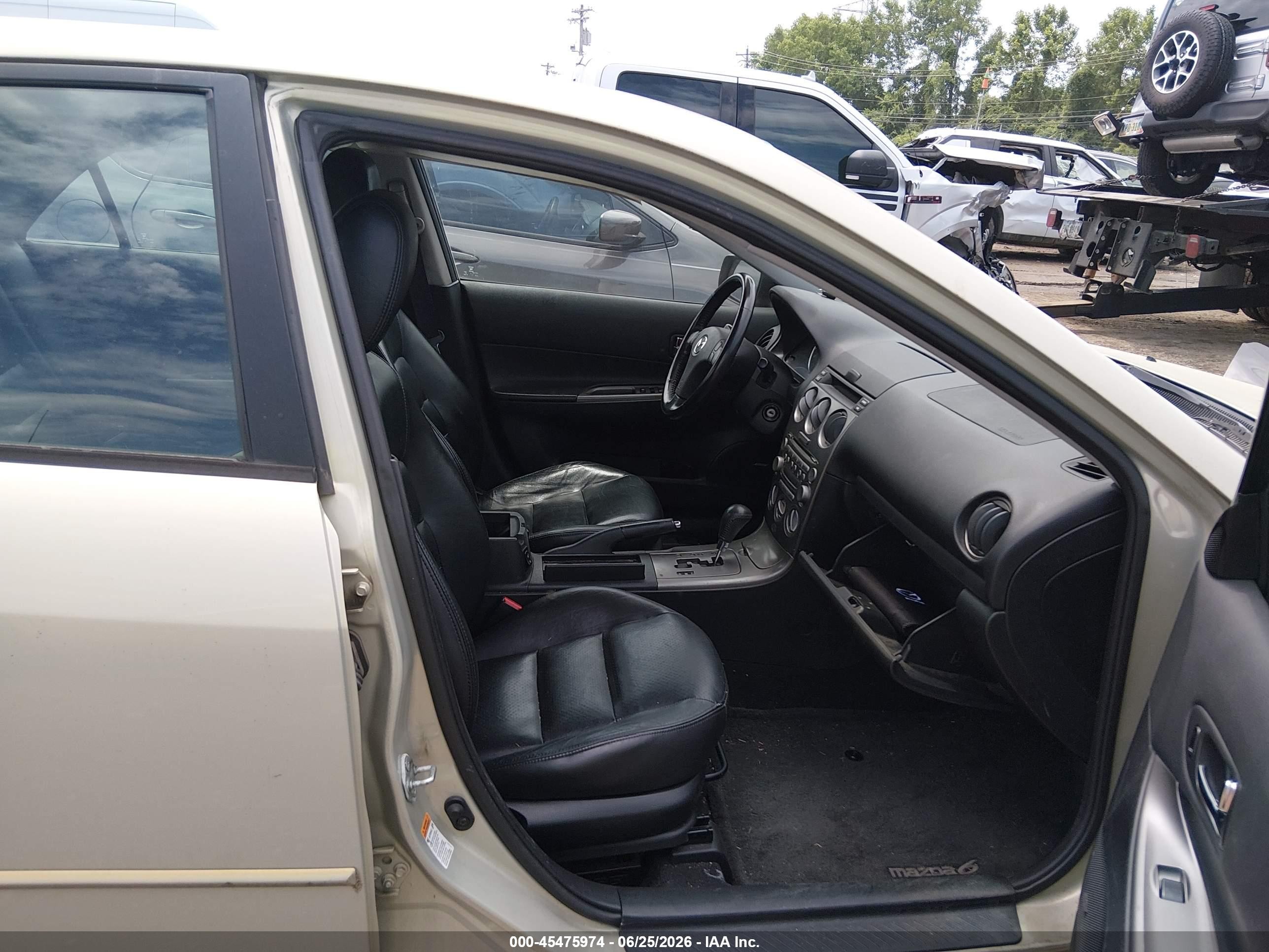 2004 Mazda Mazda6 I Cream vin: 1YVHP80C145N22579