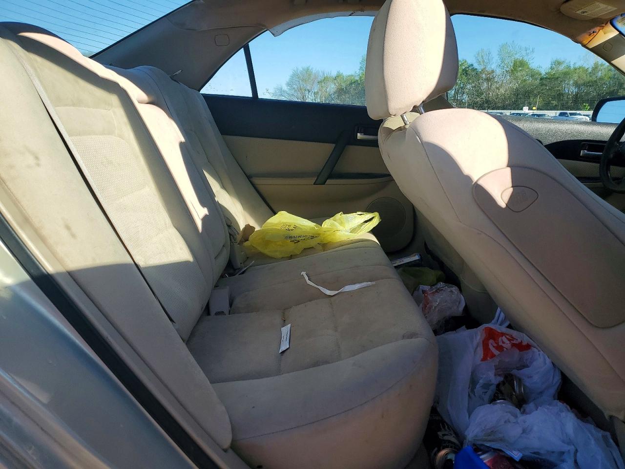 2006 Mazda 6 I Золотой vin: 1YVHP80C165M61821