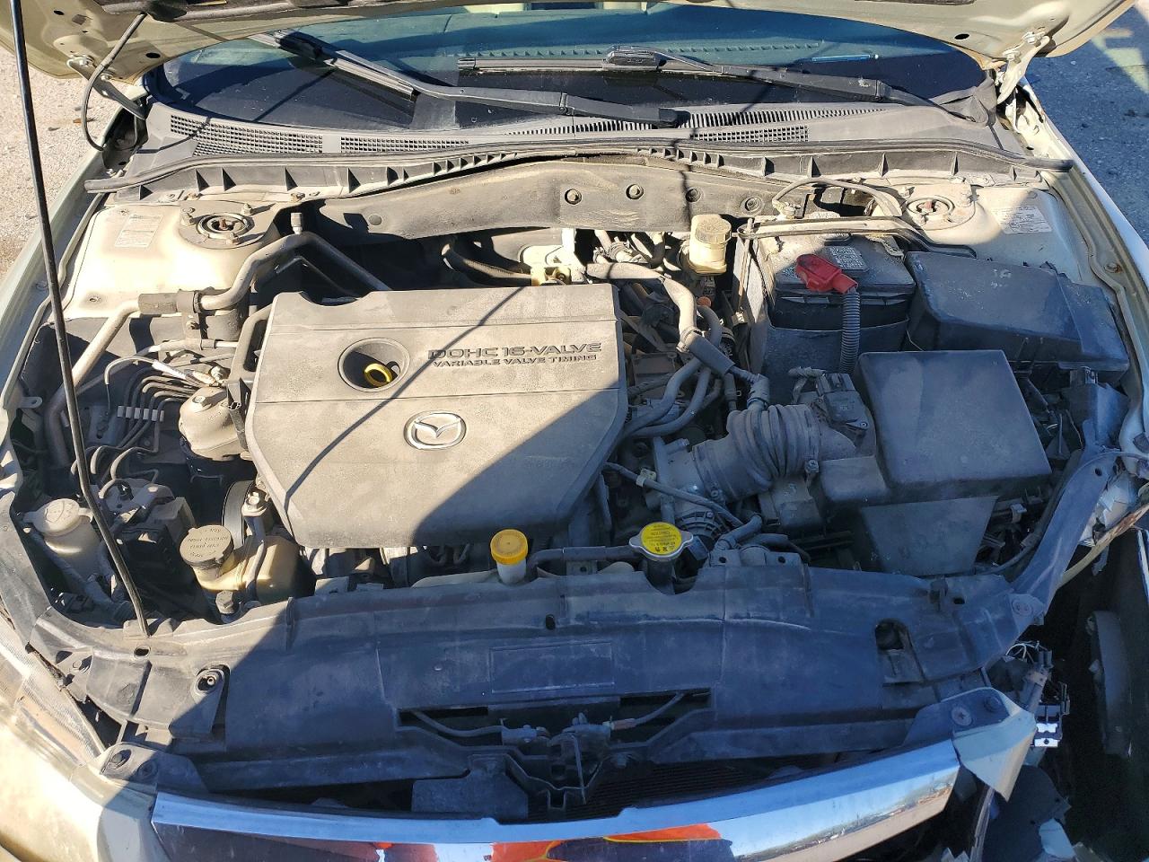 2006 Mazda 6 I Золотой vin: 1YVHP80C165M61821