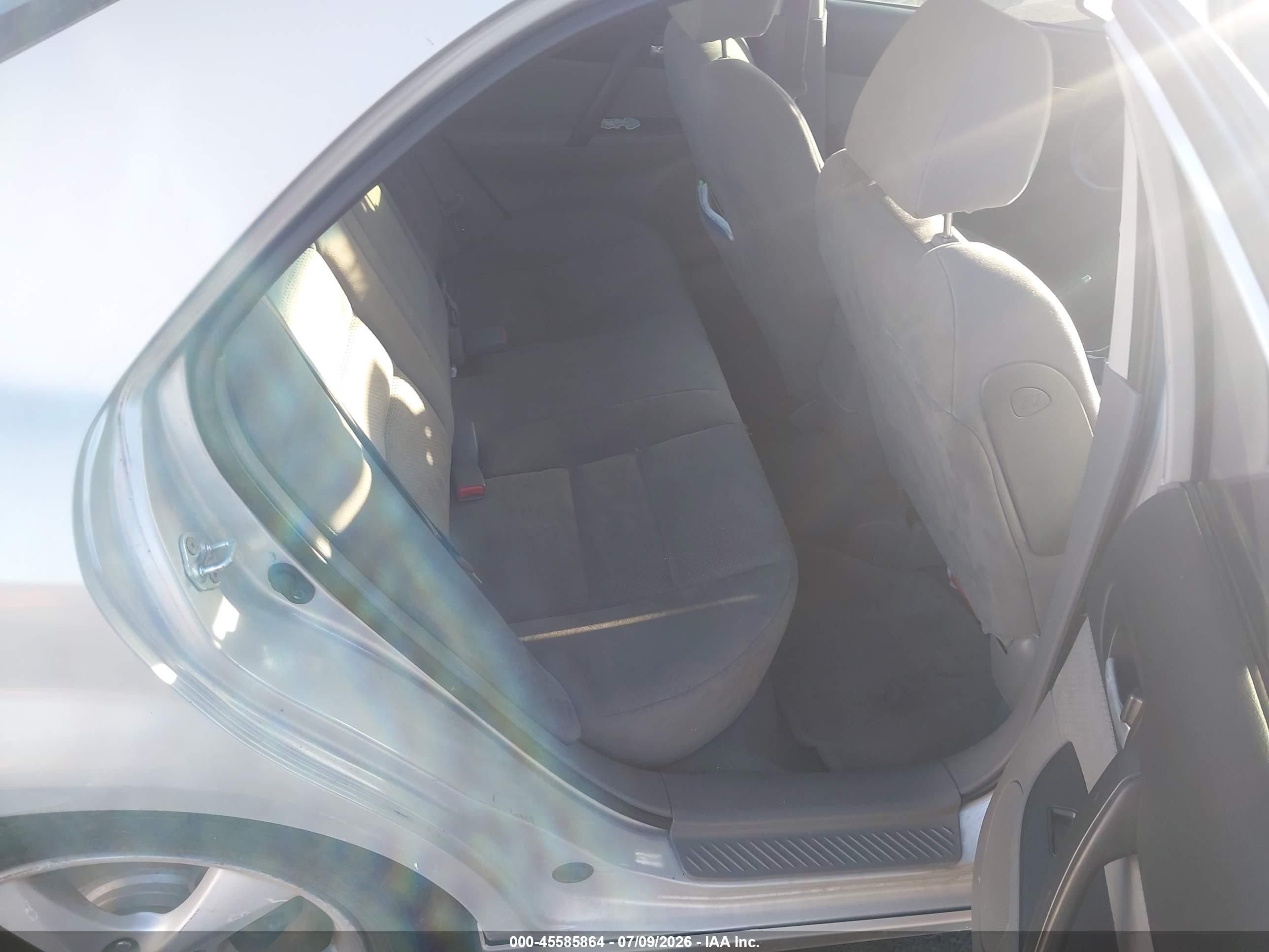 2008 Mazda Mazda6 I Sport Ve Silver vin: 1YVHP80C185M12654