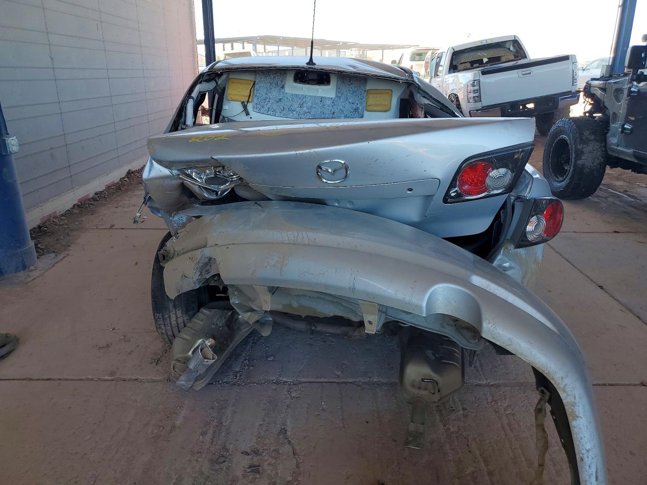 2008 Mazda 6 I Silver vin: 1YVHP80C285M07897