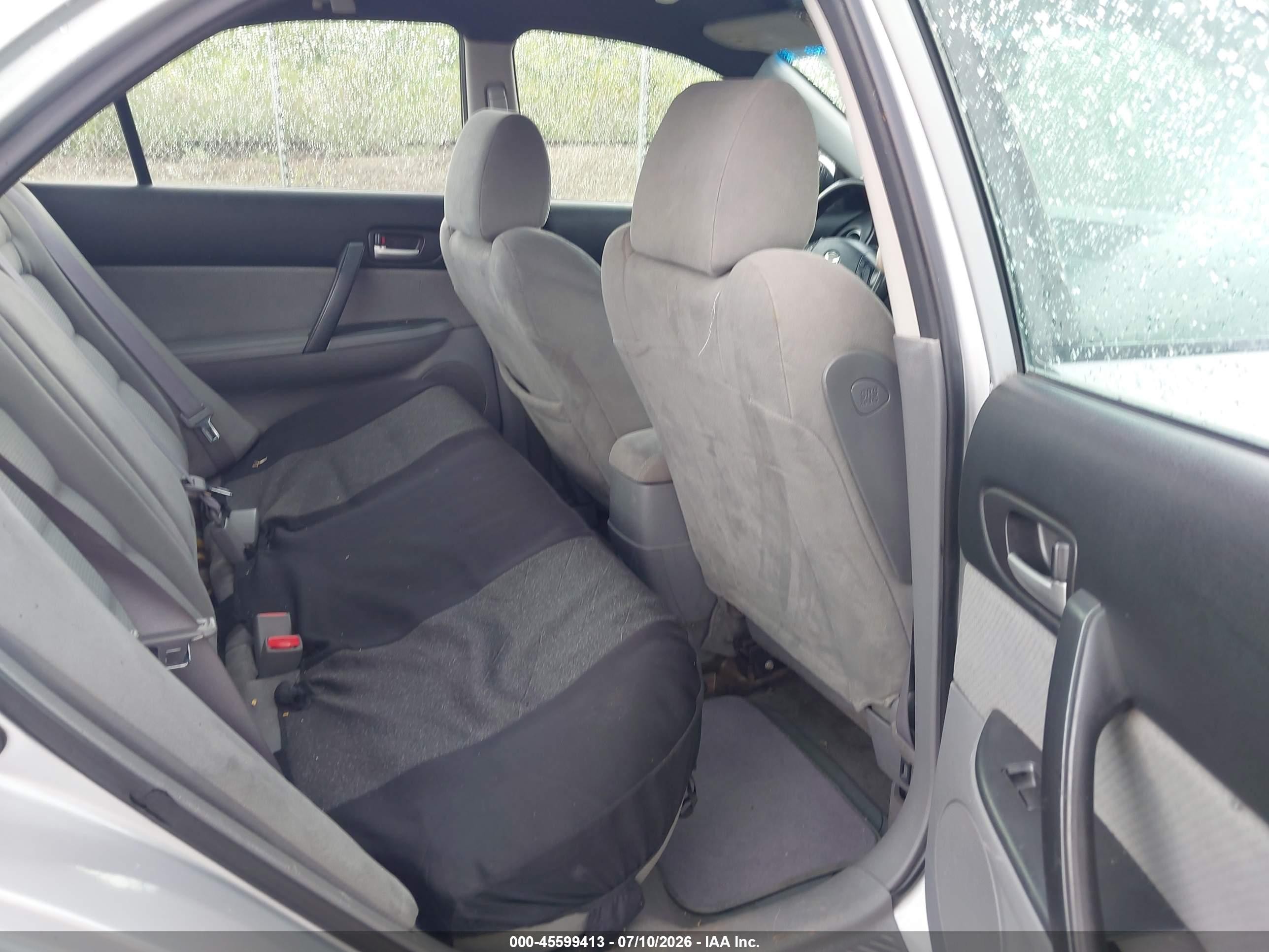 2008 Mazda Mazda6 I Sport Ve Silver vin: 1YVHP80C285M44383
