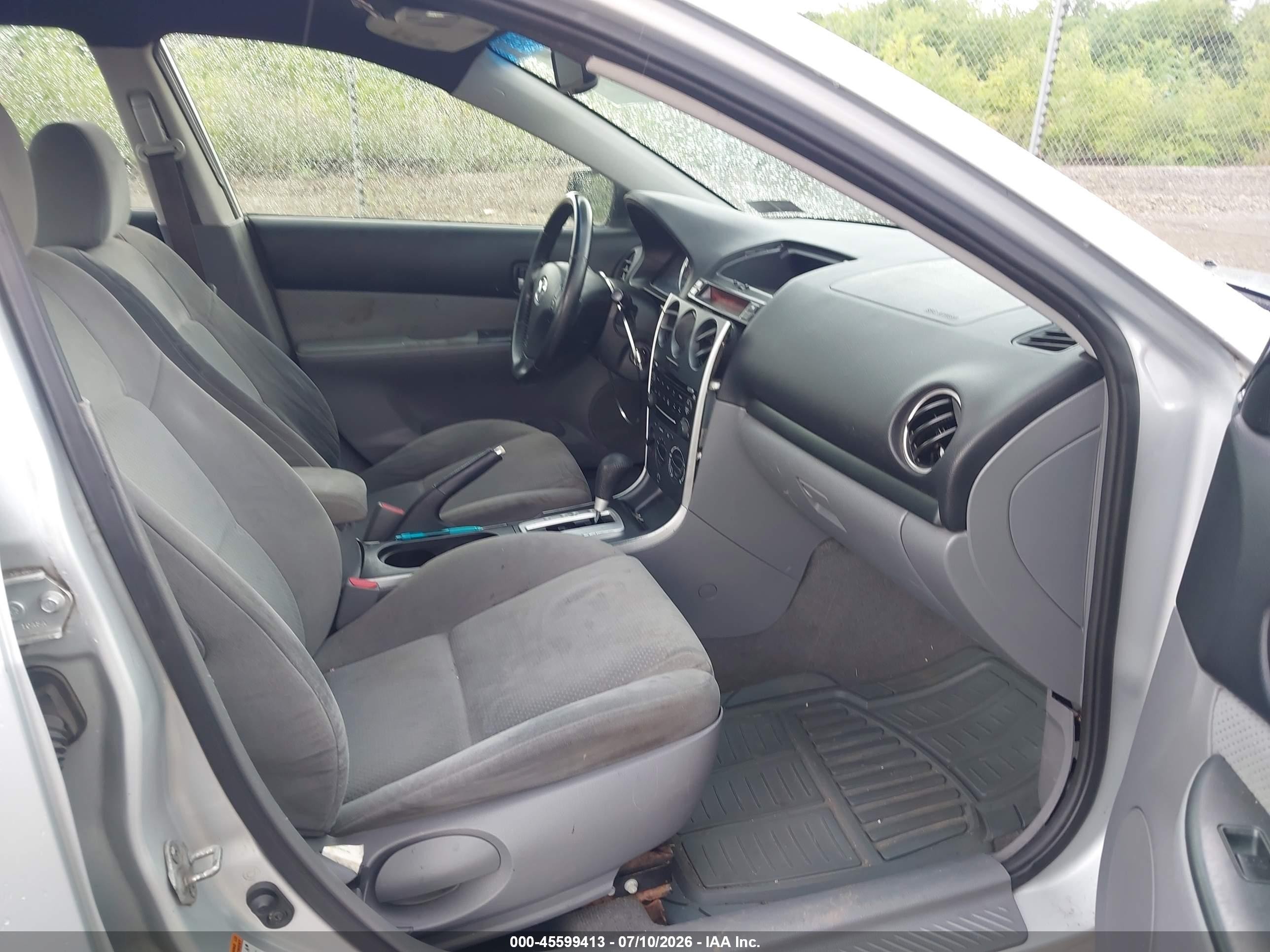 2008 Mazda Mazda6 I Sport Ve Silver vin: 1YVHP80C285M44383