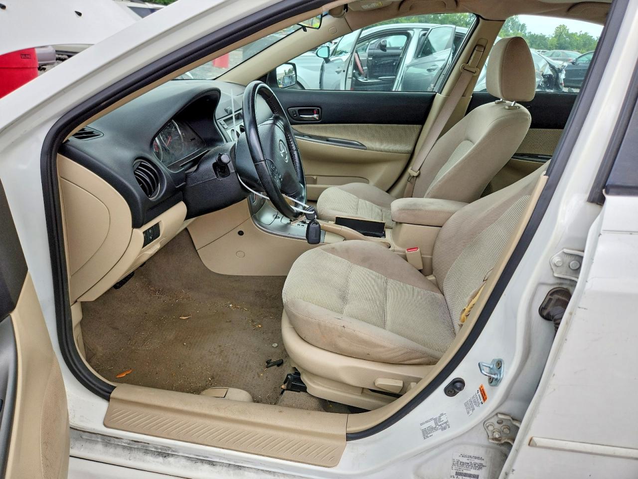 2005 Mazda 6 I Белый vin: 1YVHP80C355M34697
