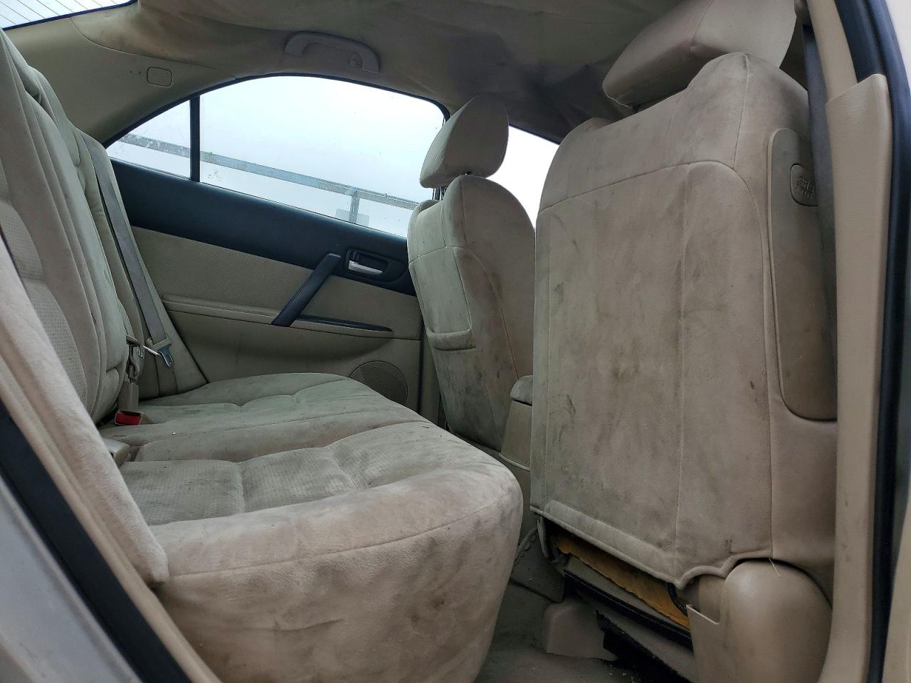 2007 Mazd 6 Beige vin: 1YVHP80C375M25193